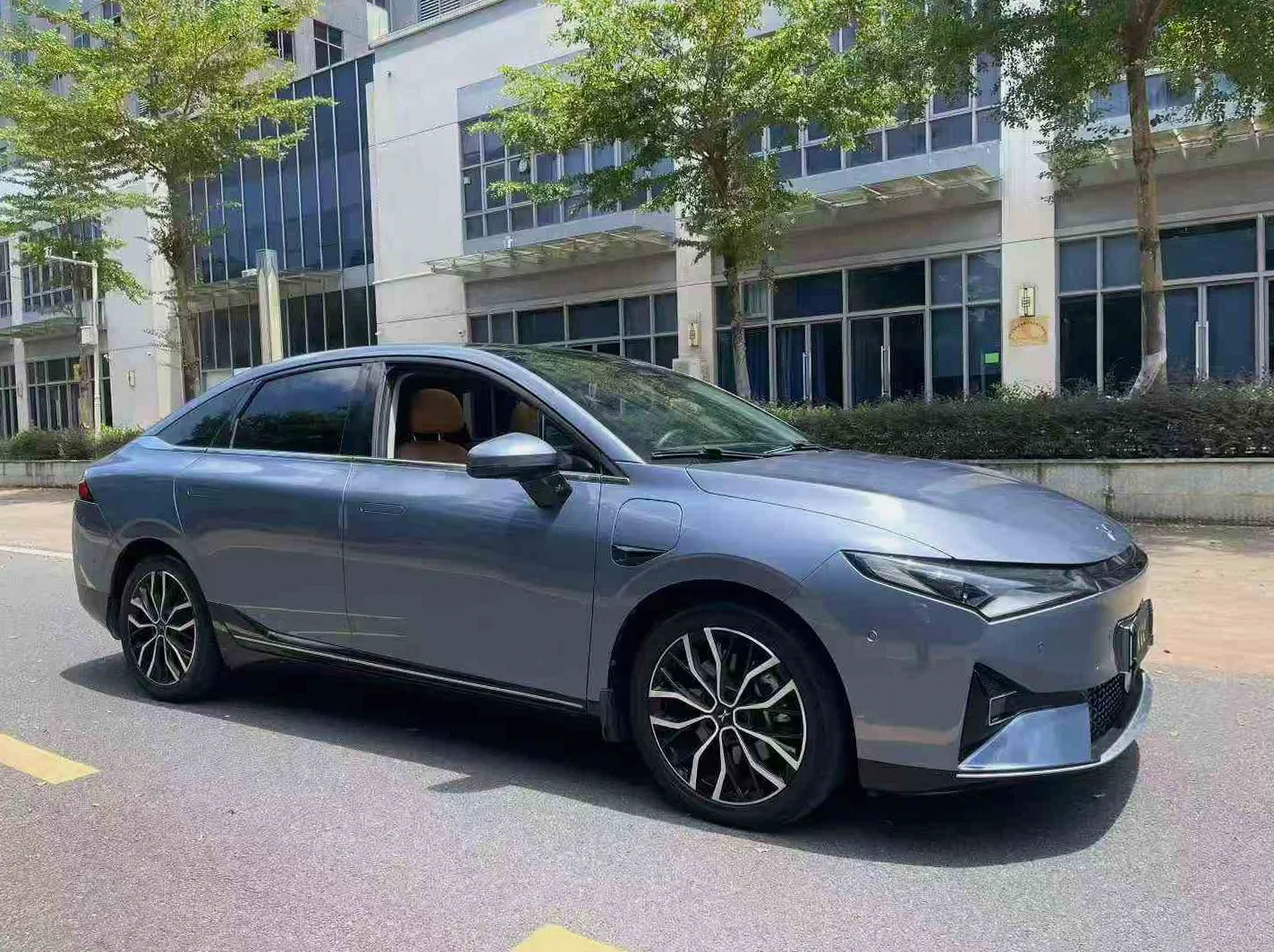 22年小鹏P5 550E智驾版