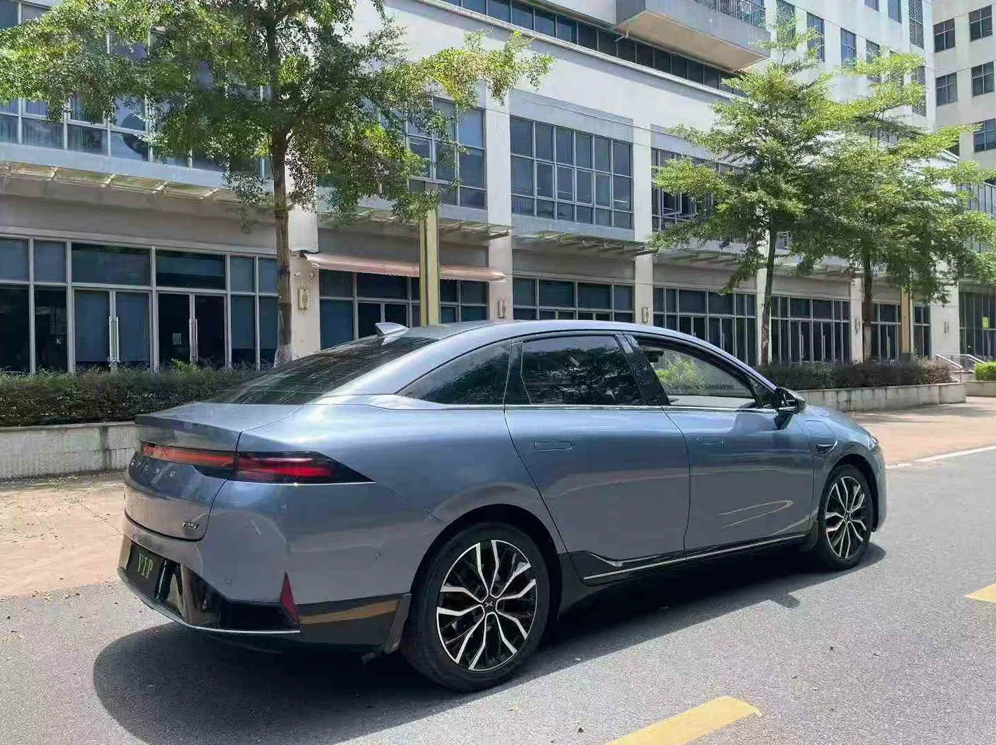 小鹏汽车P5 驾驶室