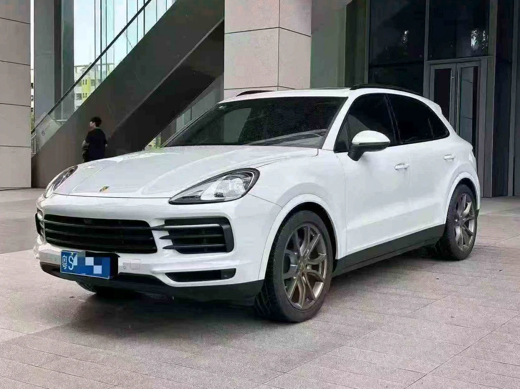 23年保时捷卡宴3.0T铂金版