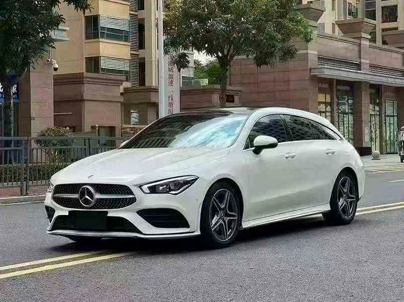 奔驰C 正面外观三