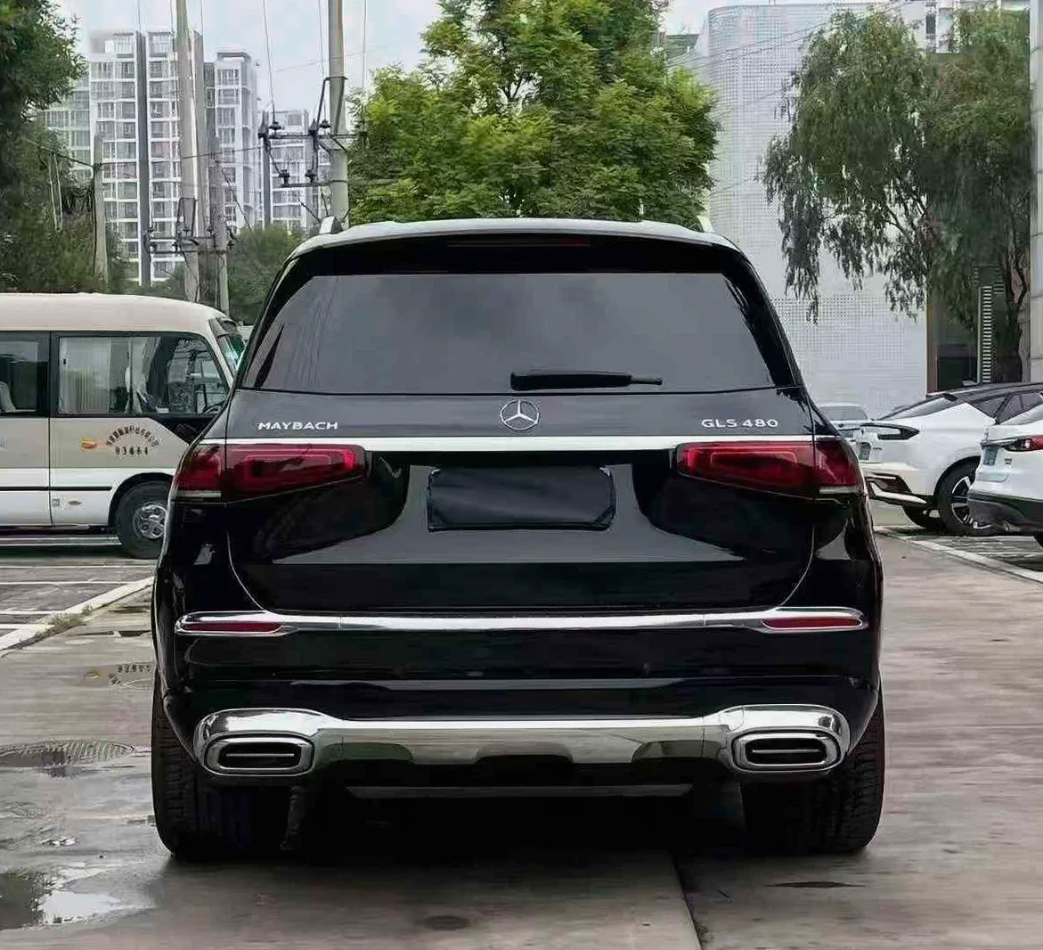 奔驰迈巴赫GLS 内饰后排
