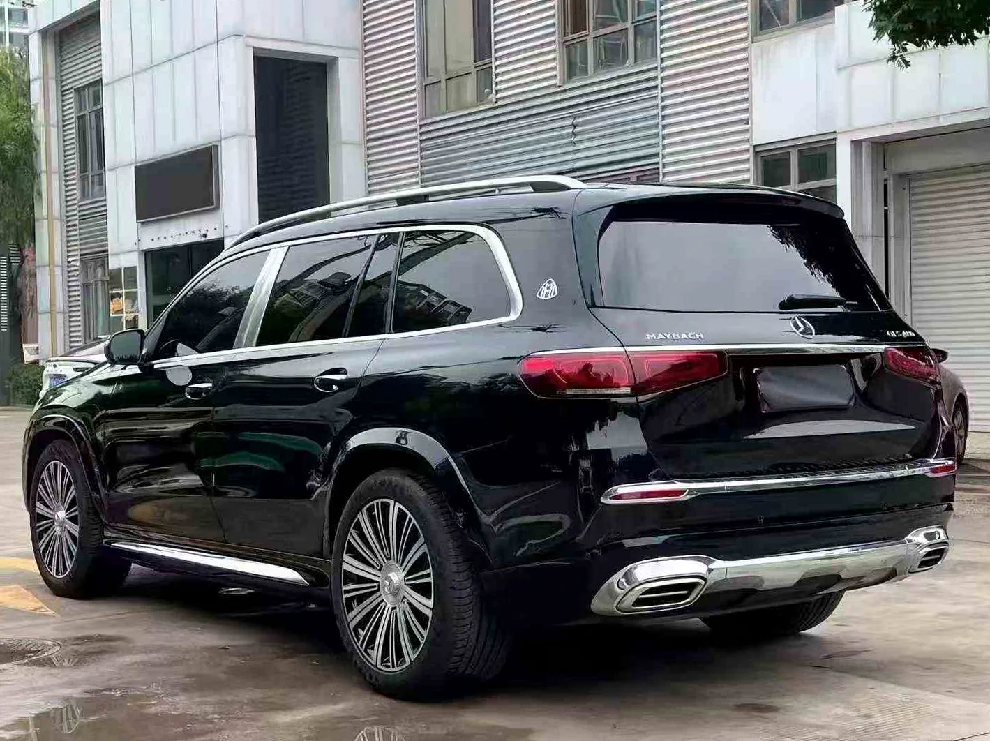 奔驰迈巴赫GLS 内饰前排