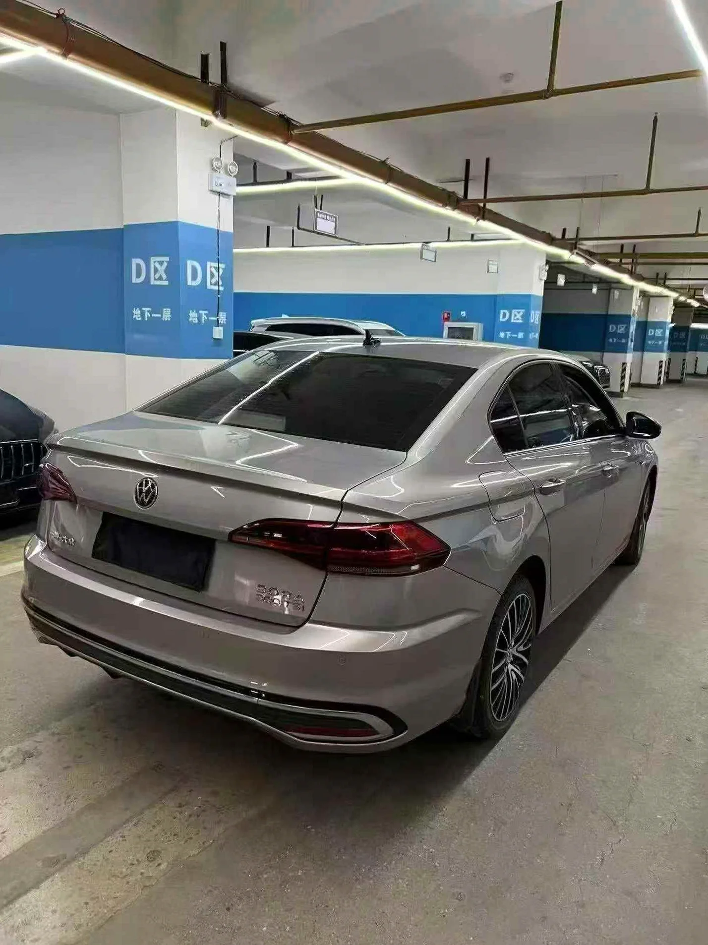 大众宝来 后面外观一