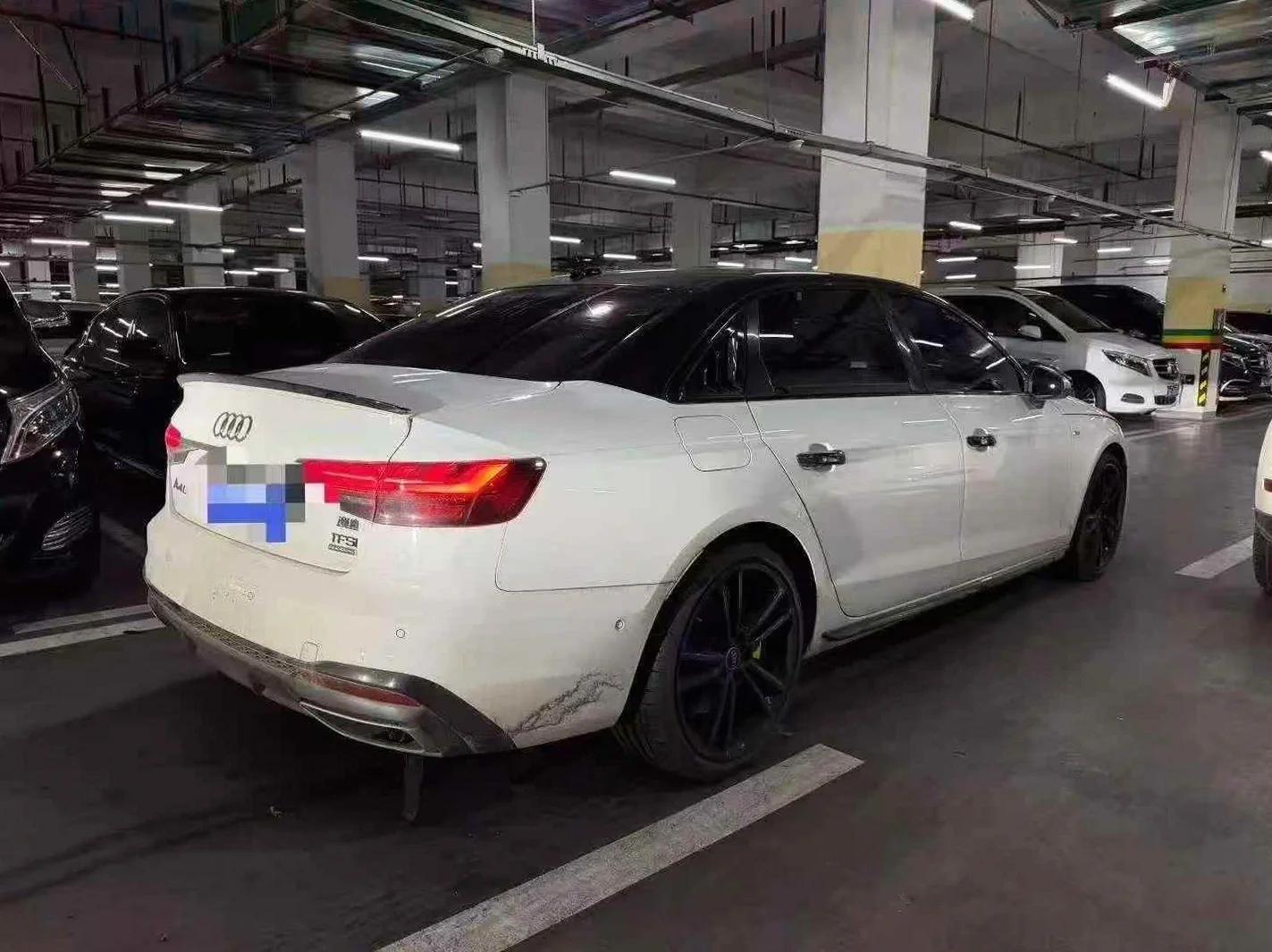 奥迪A4L 正面外观三