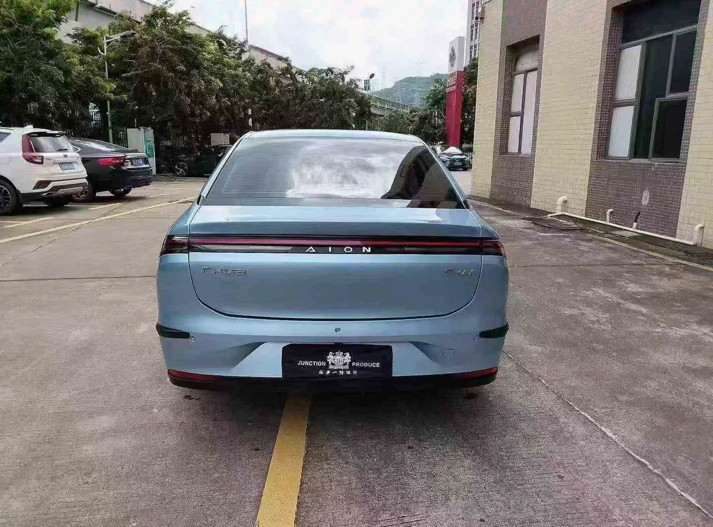 埃安S 内饰后排