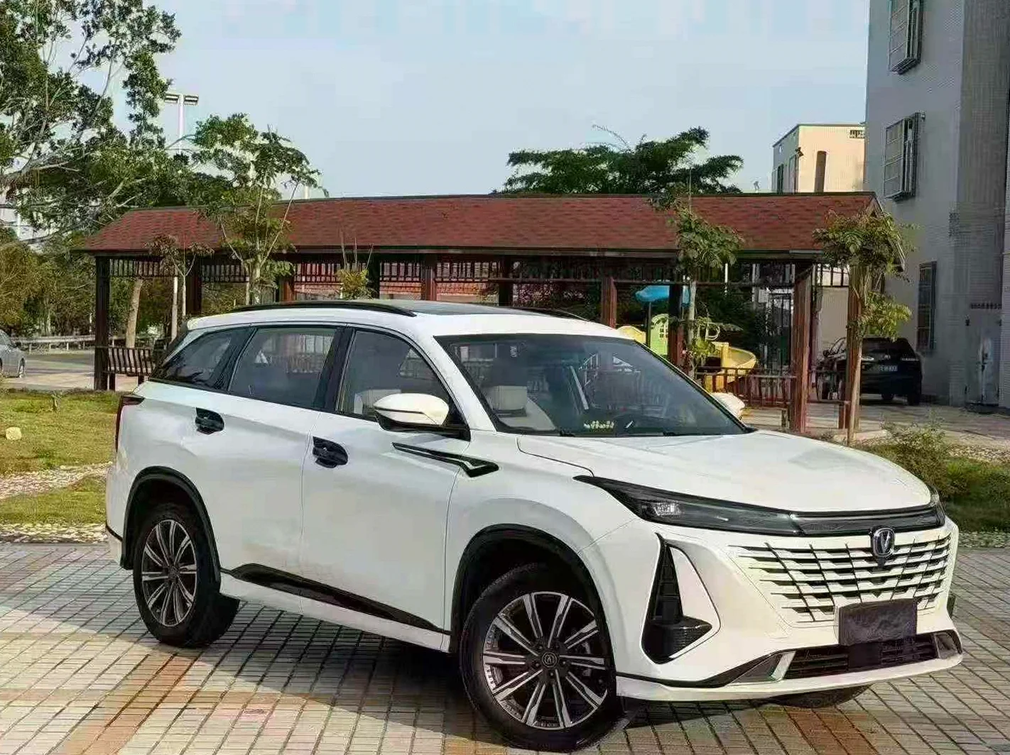 长安汽车CS75 正面外观二