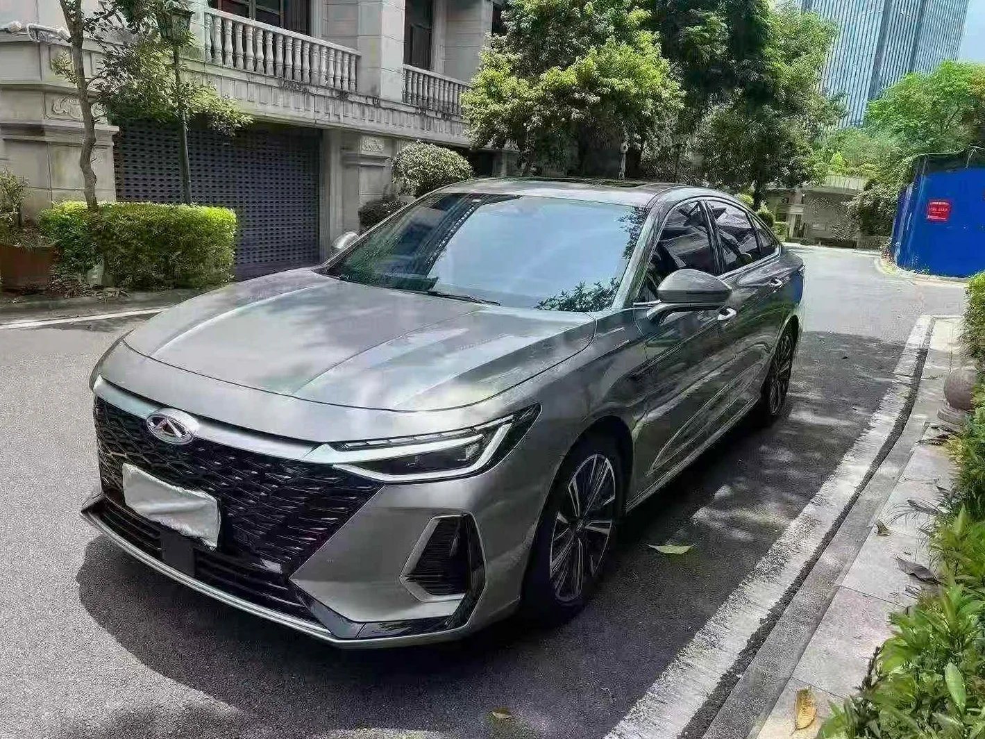 奇瑞艾瑞泽 正面外观三