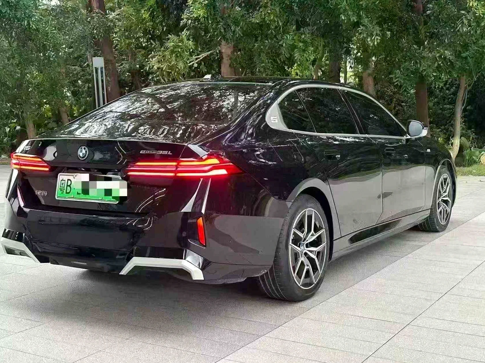 宝马I5 驾驶室