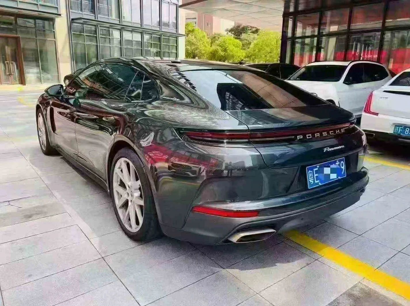 保时捷帕拉梅拉 内饰前排