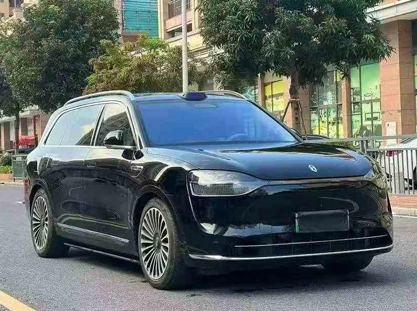 华为智选问界 正面外观三