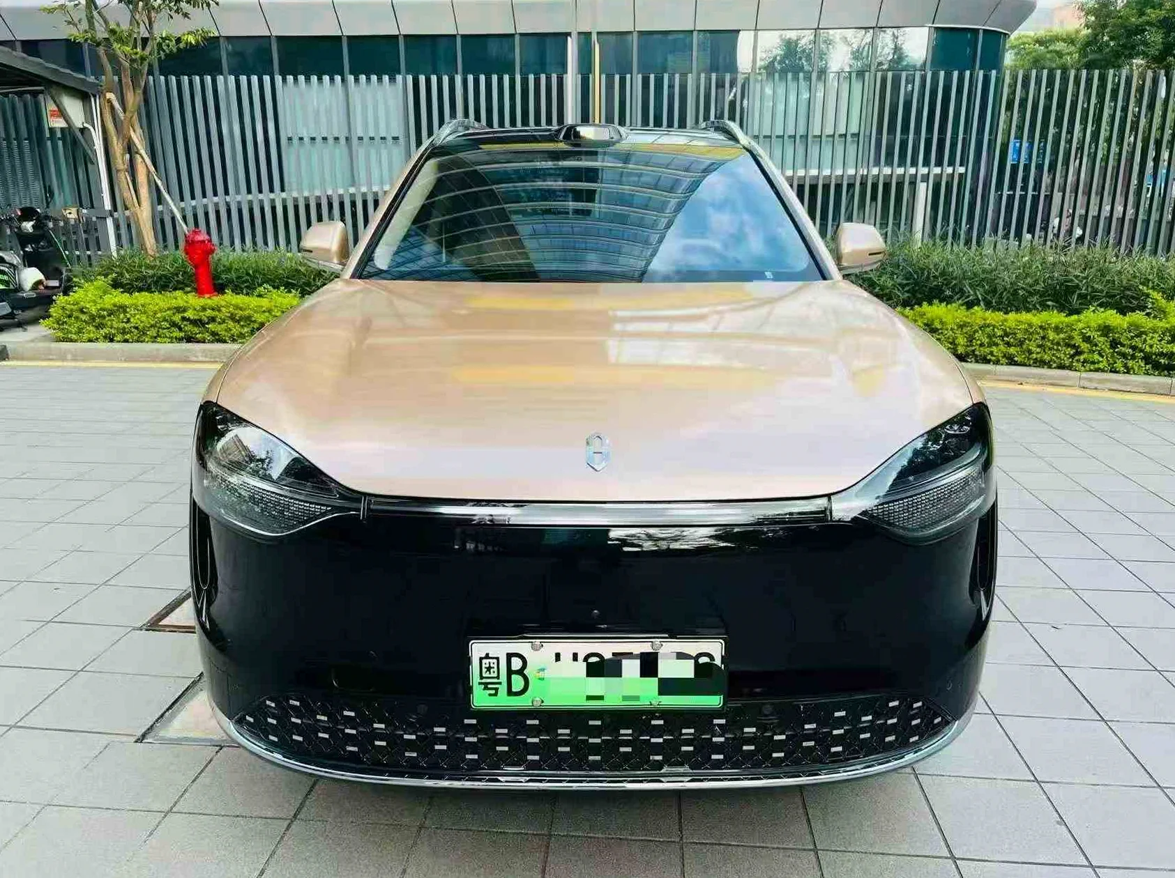 华为智选问界 正面外观二