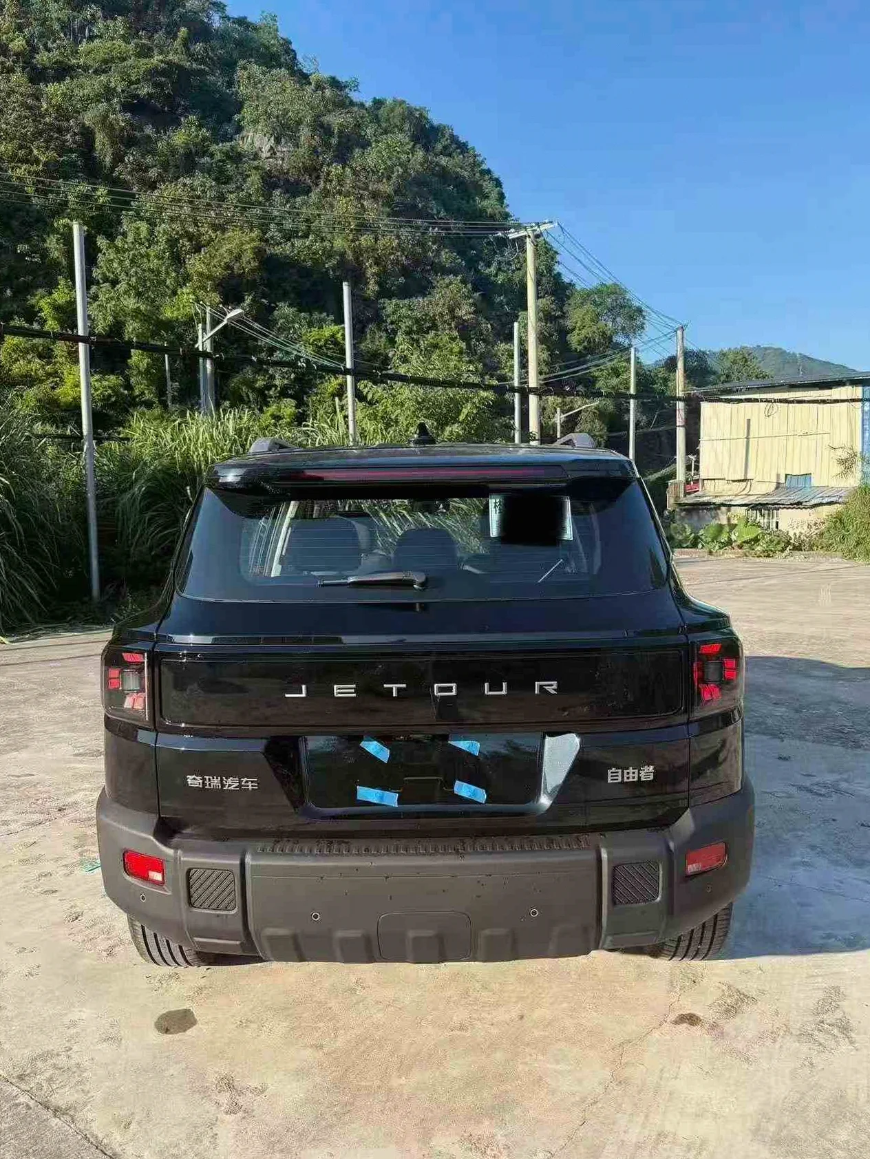 奇瑞自由者 后面外观一