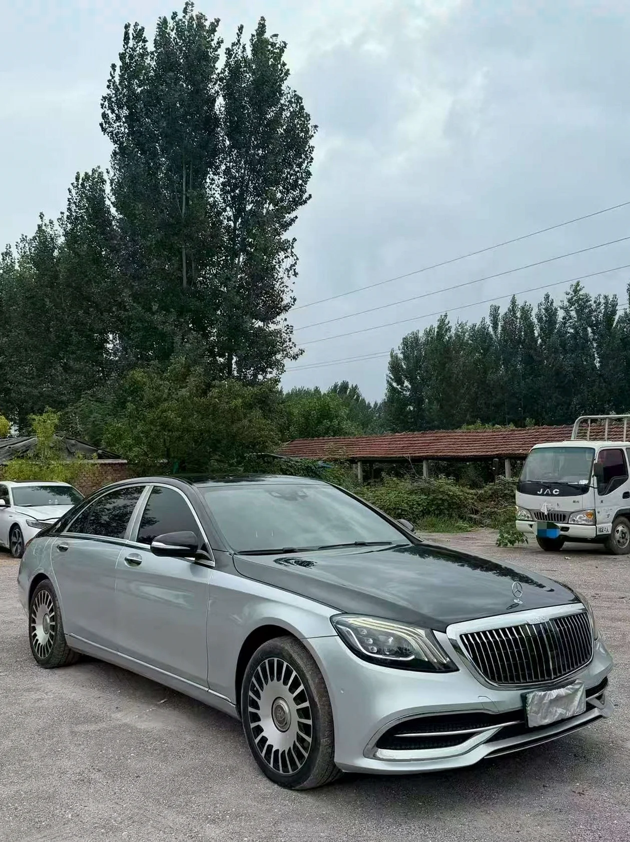 奔驰S级 正面外观三