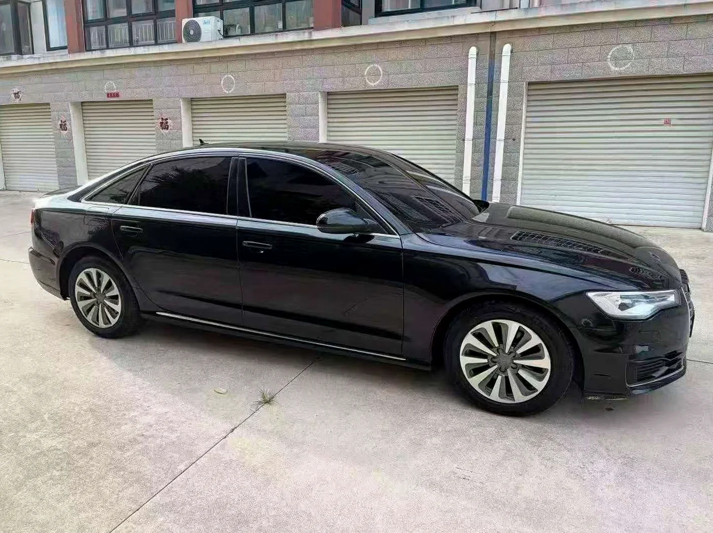 奥迪A6L 正面外观三