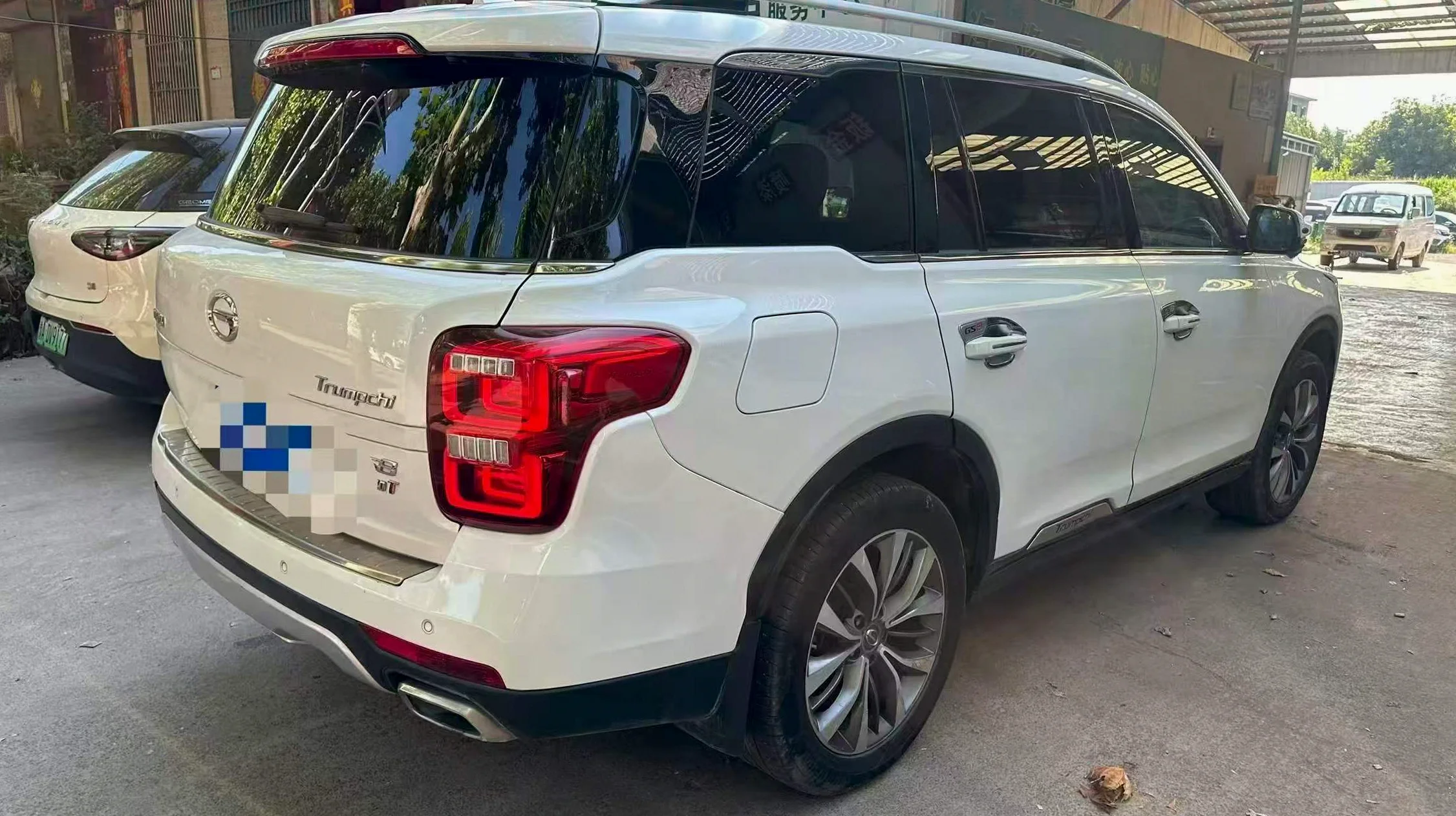 传祺GS8 后面外观三
