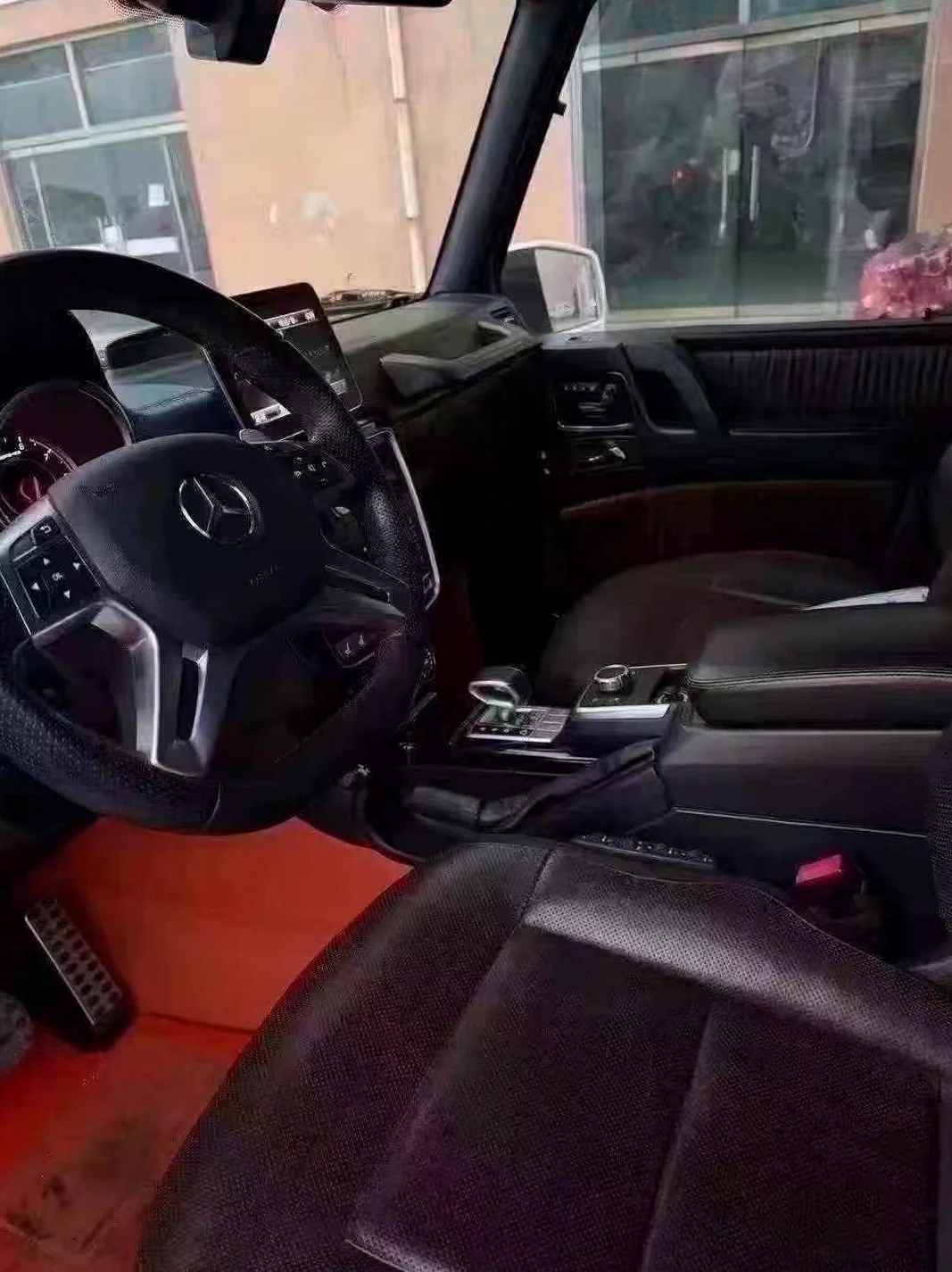 奔驰AMG 内饰后排