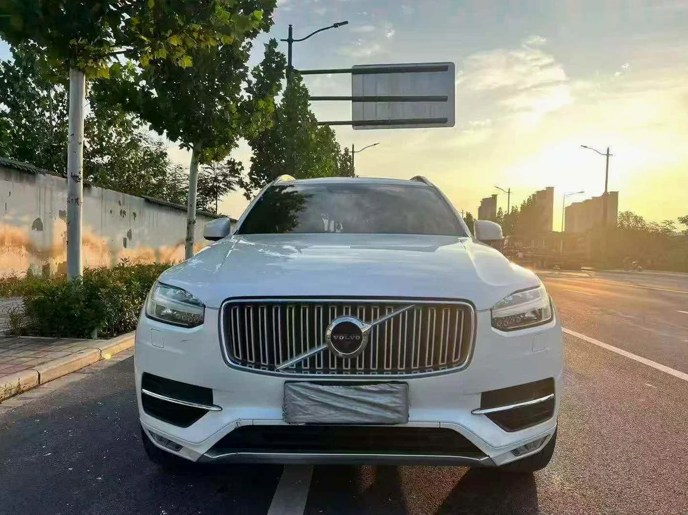 沃尔沃XC90 正面外观二