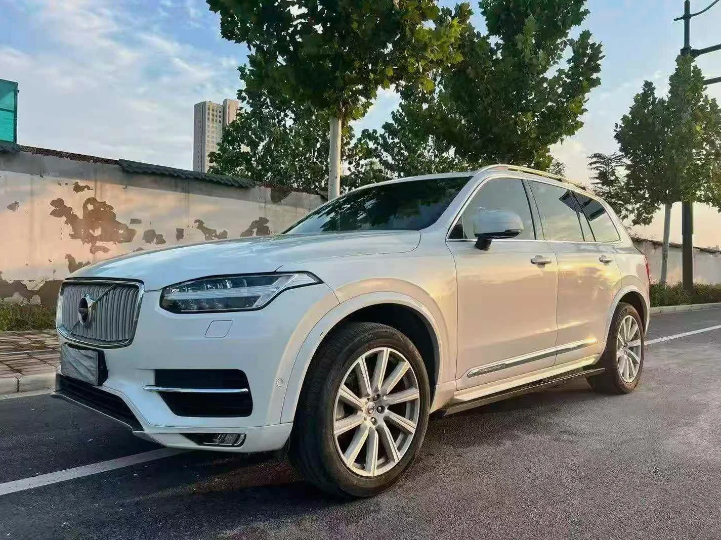 沃尔沃XC90 正面外观三