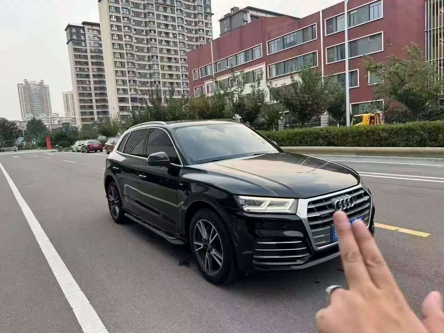 奥迪Q5 正面外观三