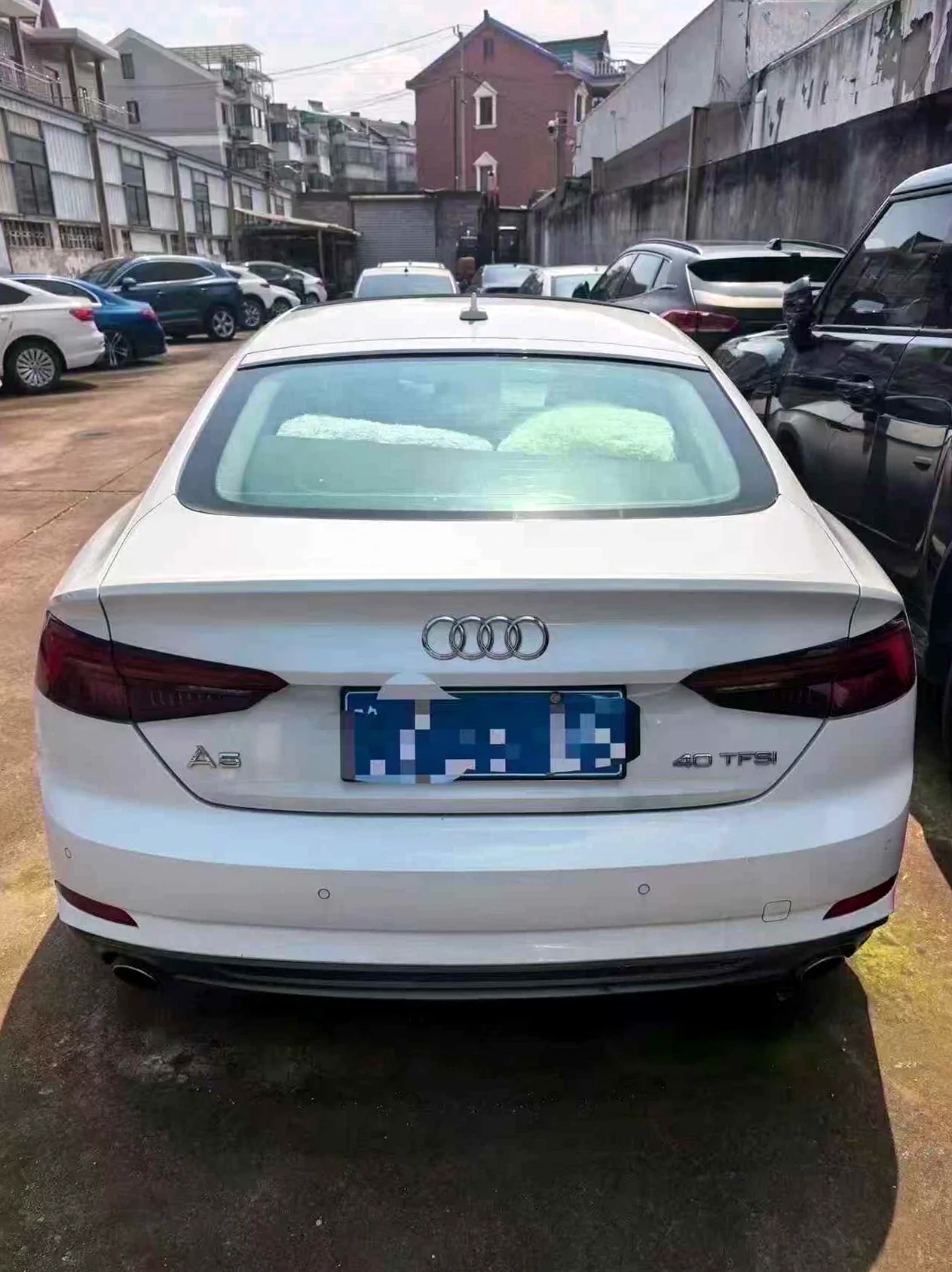 奥迪A5 后面外观三