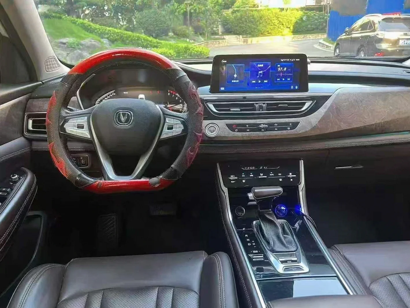 长安汽车CS75 后面外观三