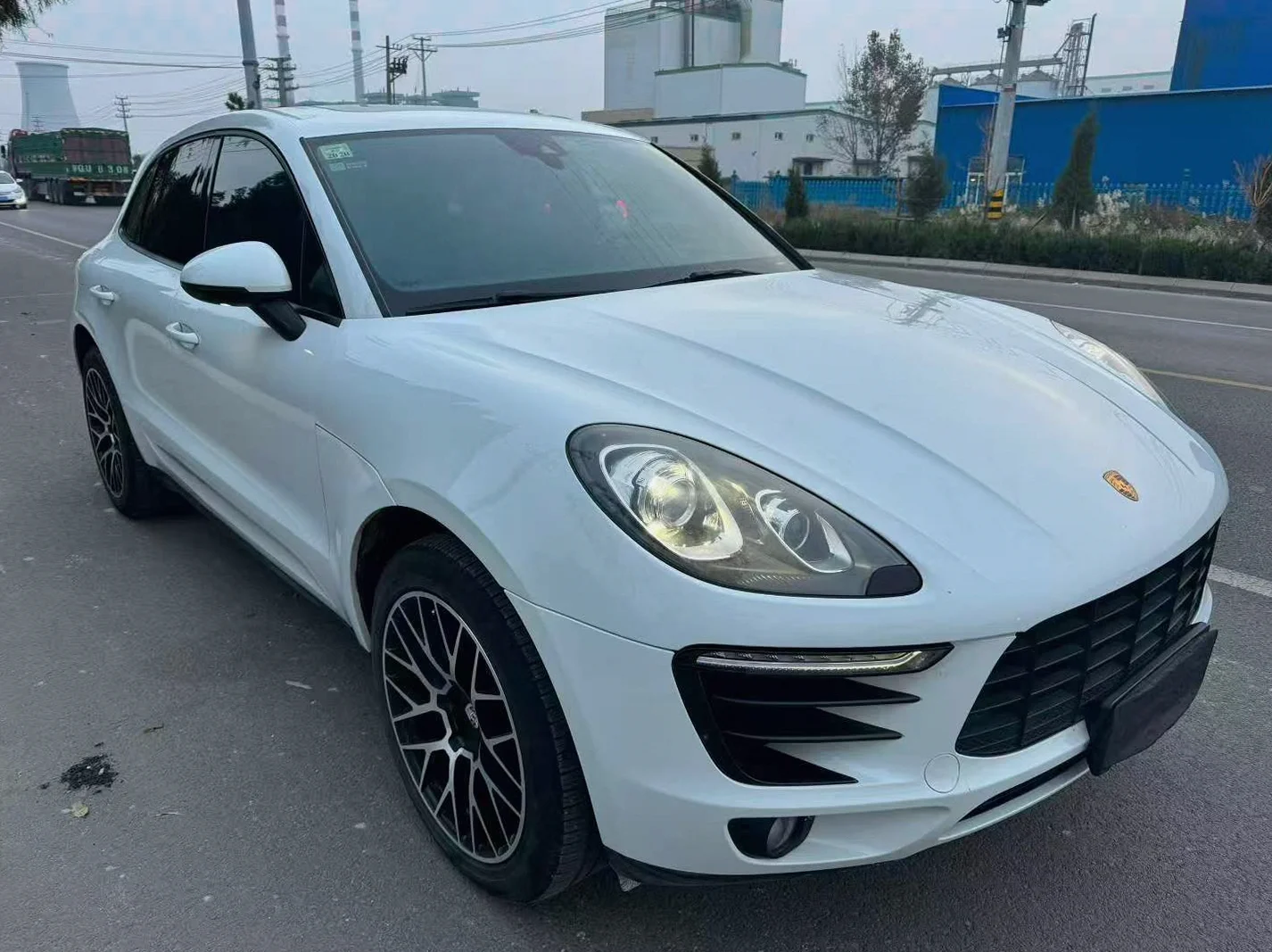 保时捷Macan 正面外观二