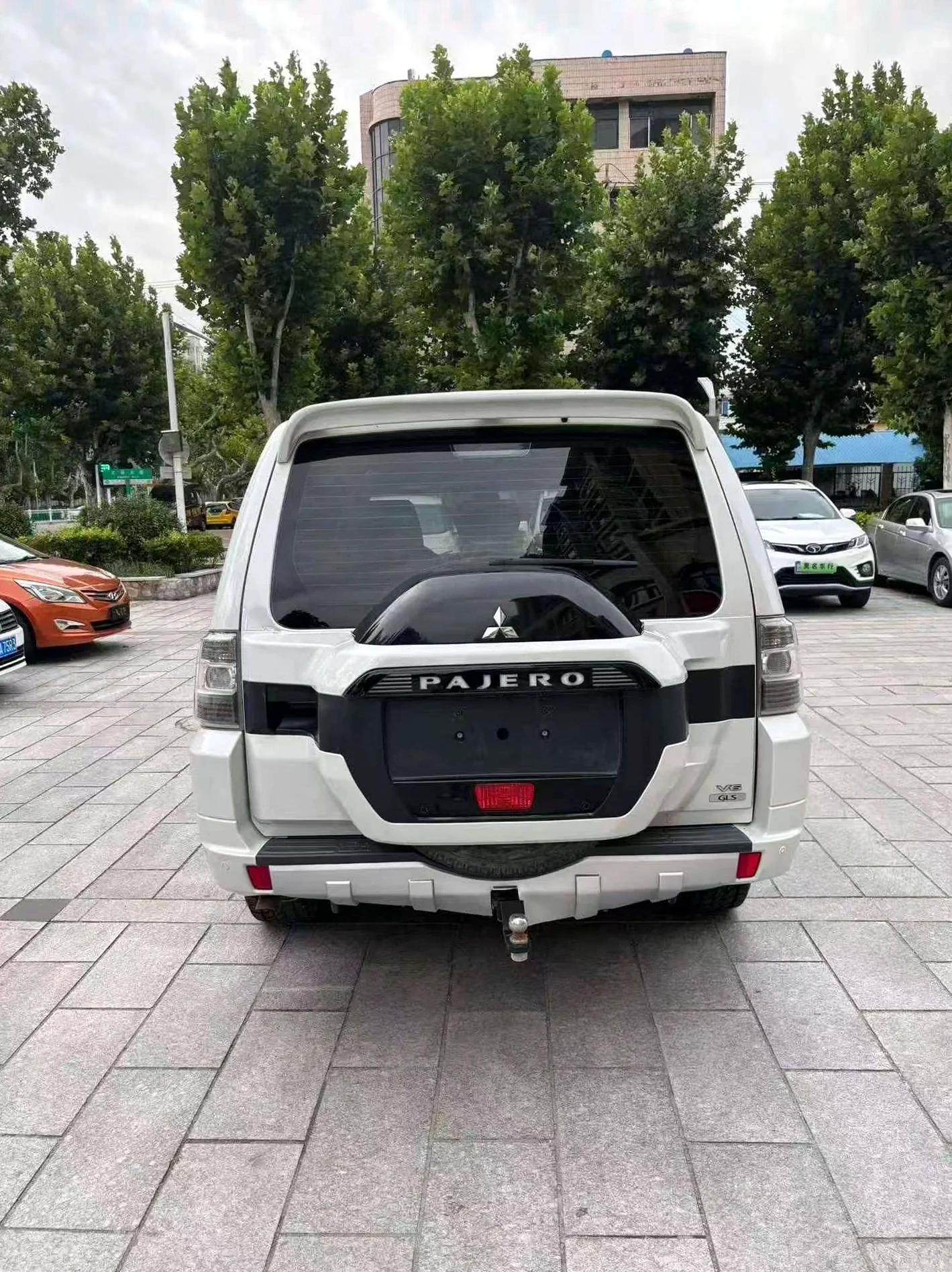 三菱帕杰罗 正面外观二