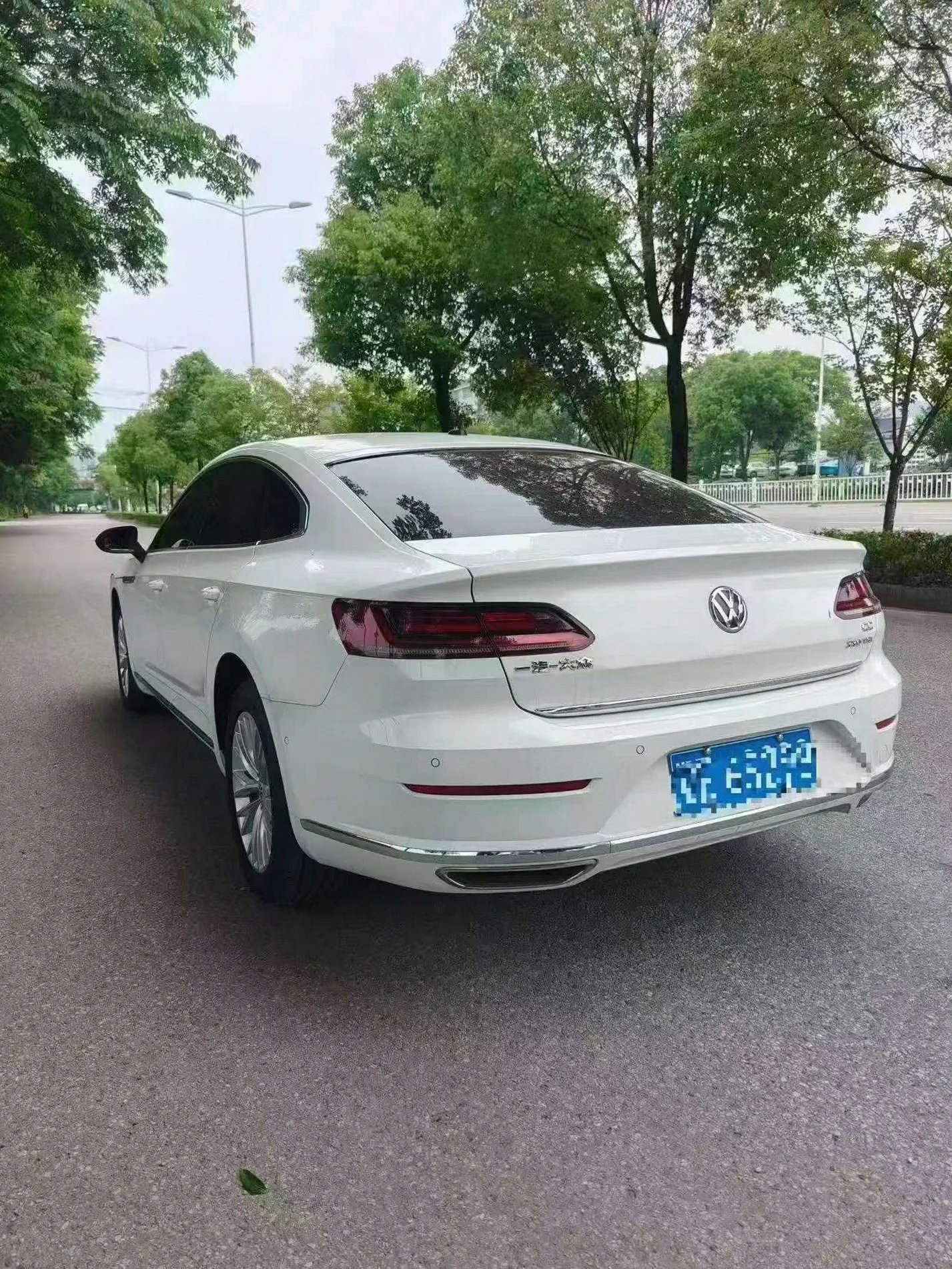大众CC 正面外观三