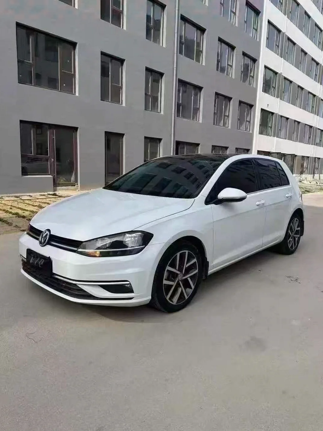 大众高尔夫 正面外观三