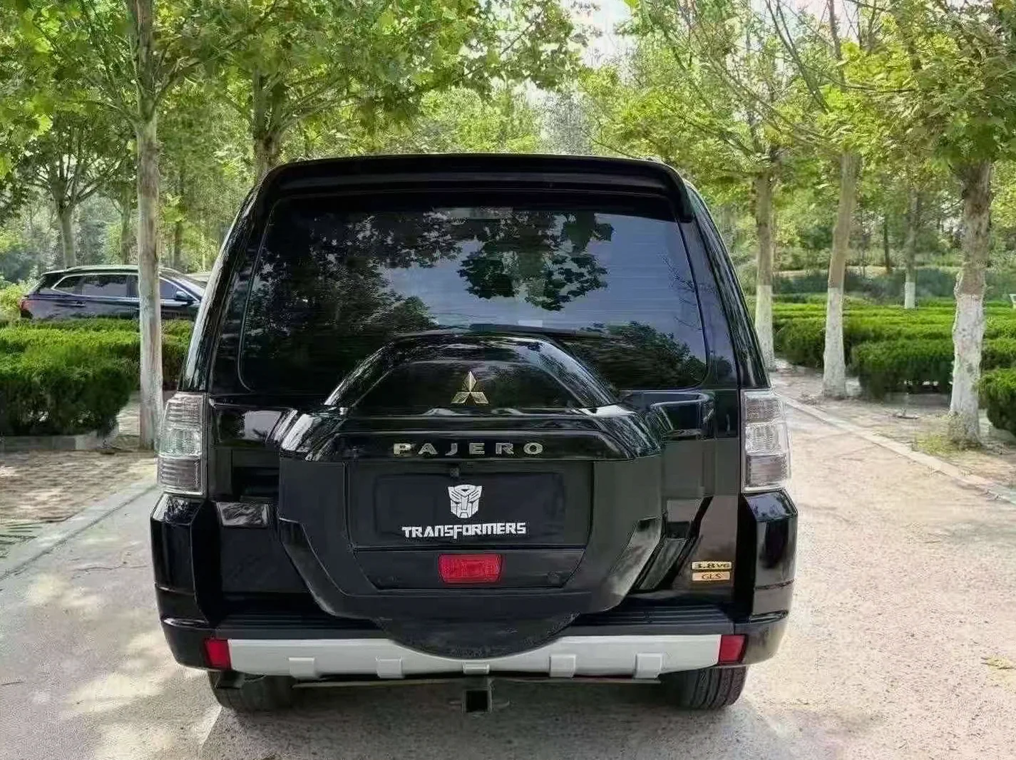三菱帕杰罗 后面外观二