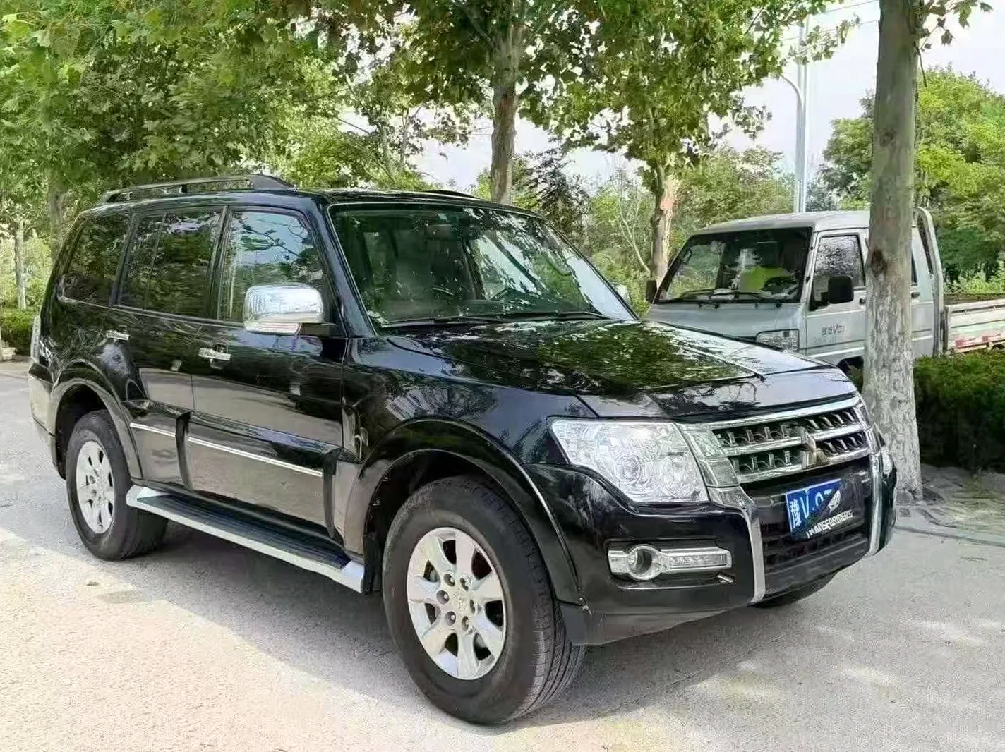 三菱帕杰罗 正面外观三
