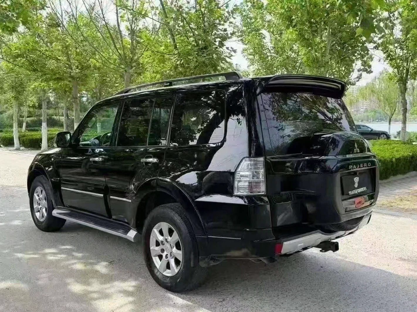 三菱帕杰罗 后面外观三