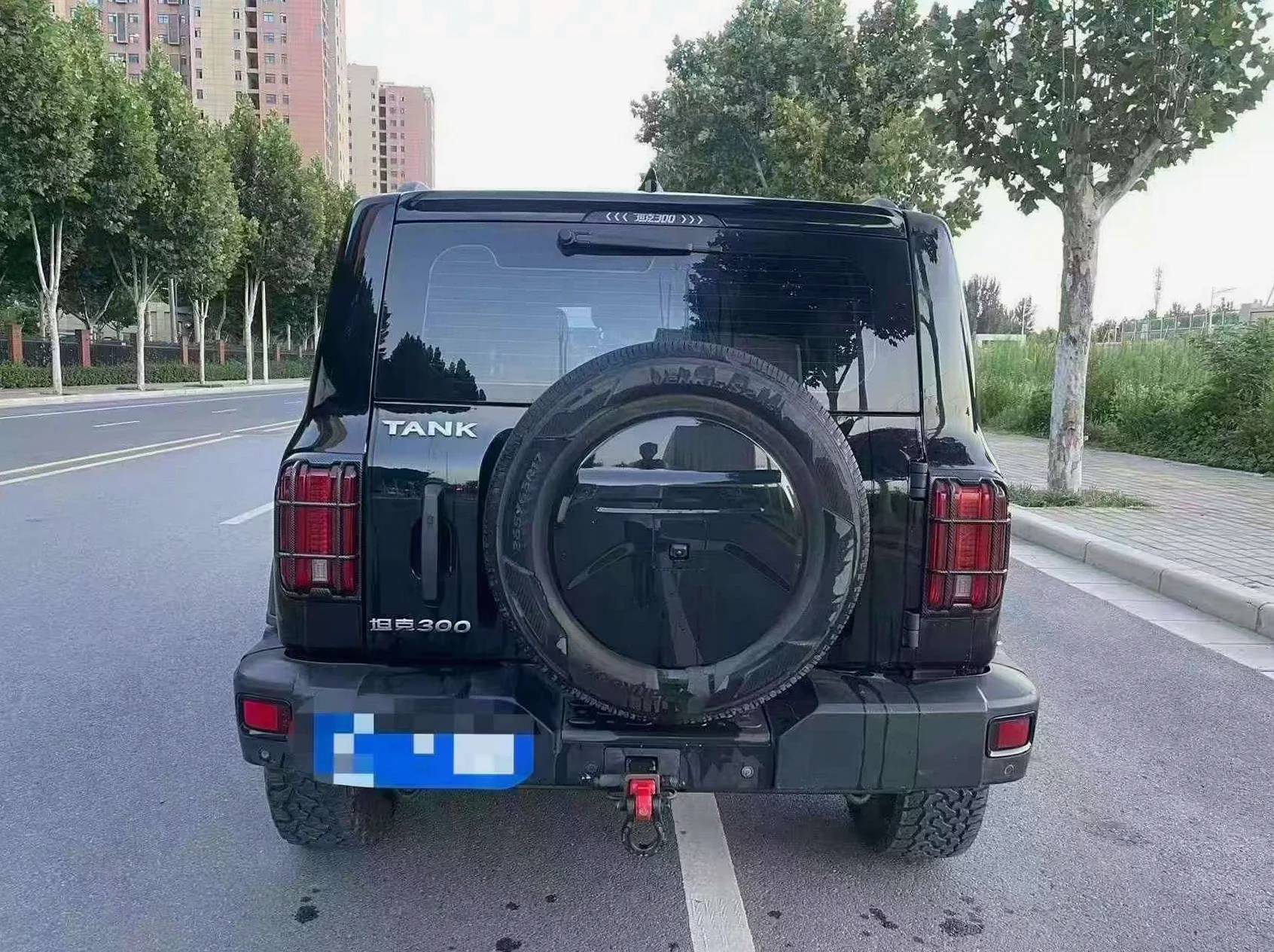 长城汽车300 后面外观二