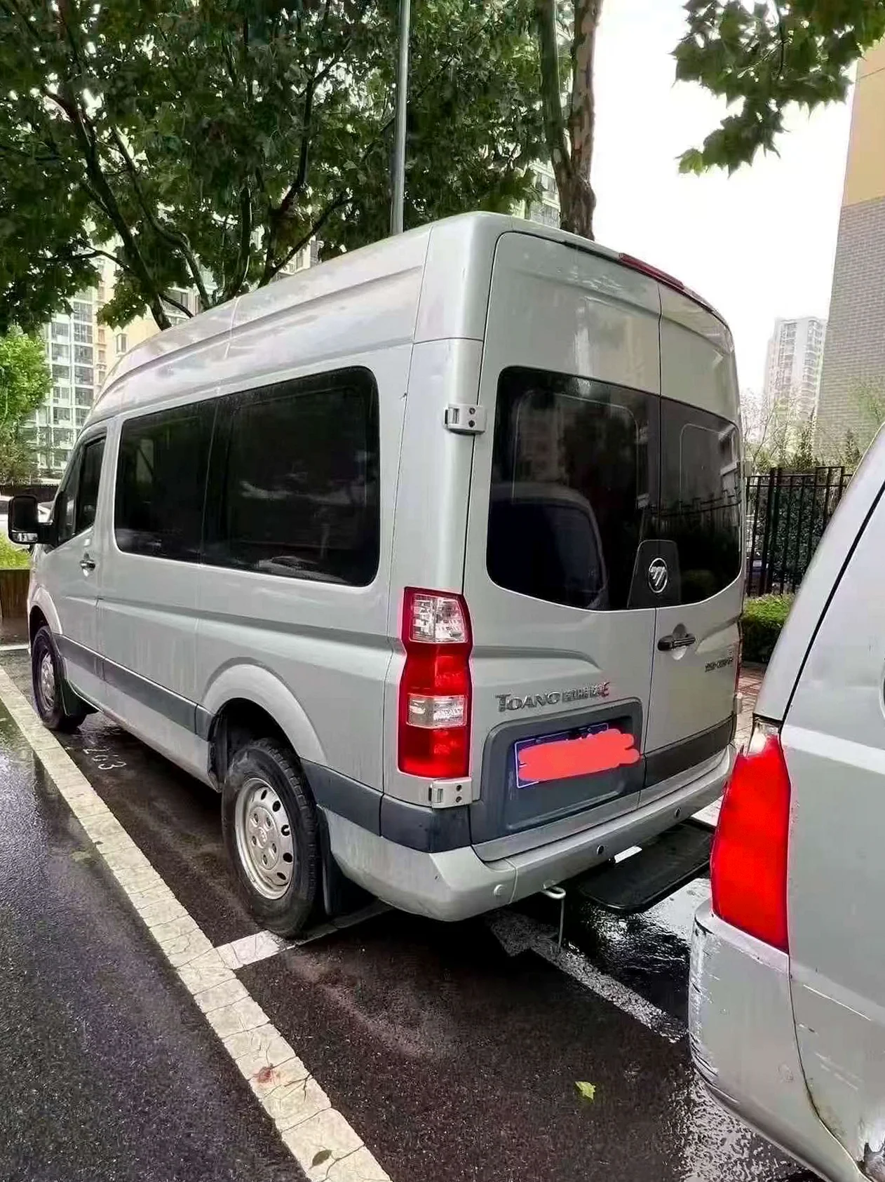 福田图雅诺 后面外观三