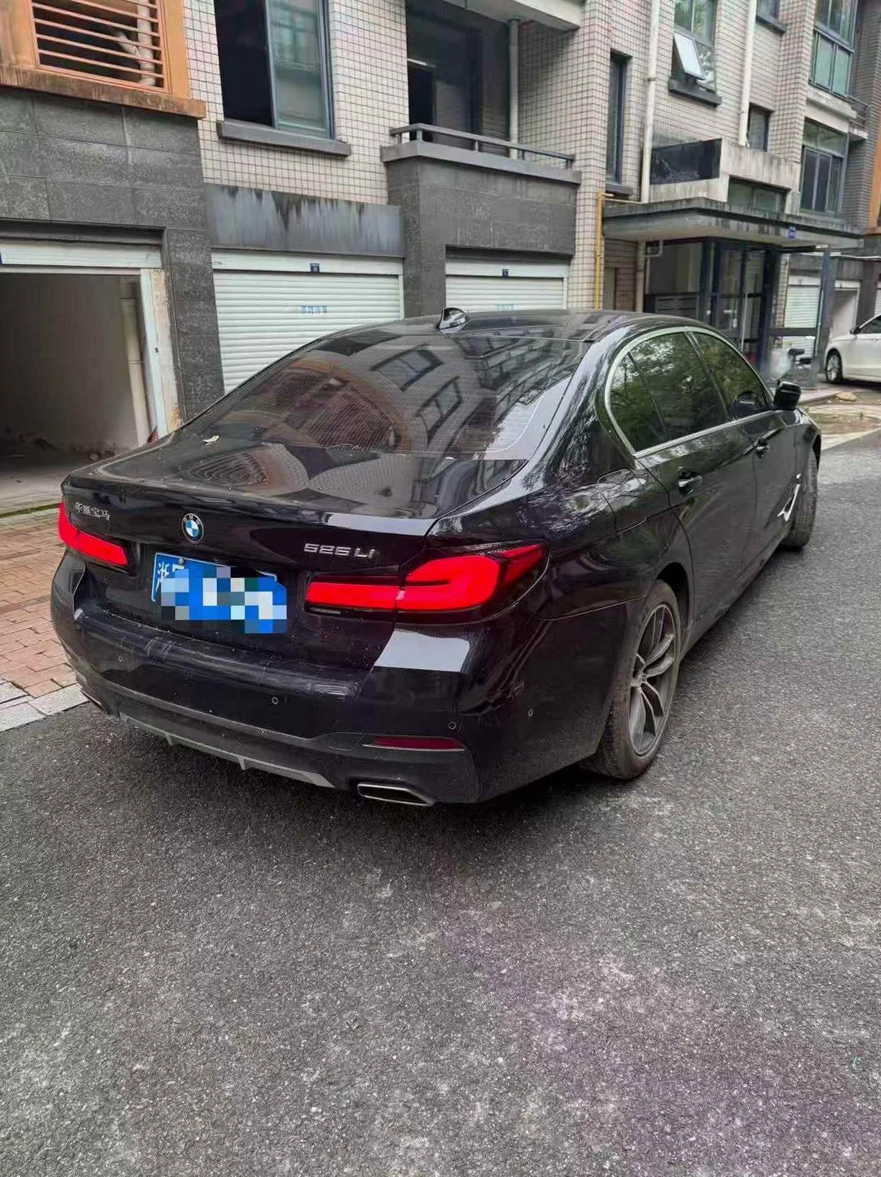 宝马5系 后面外观三