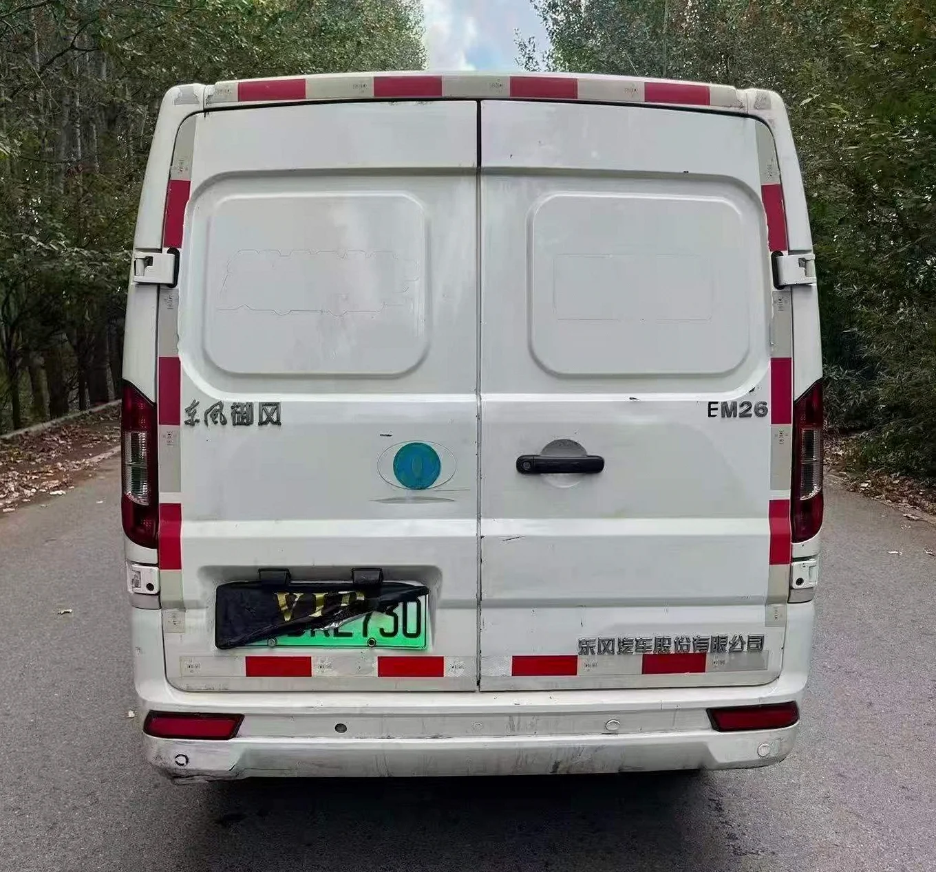 东风御风 后面外观一