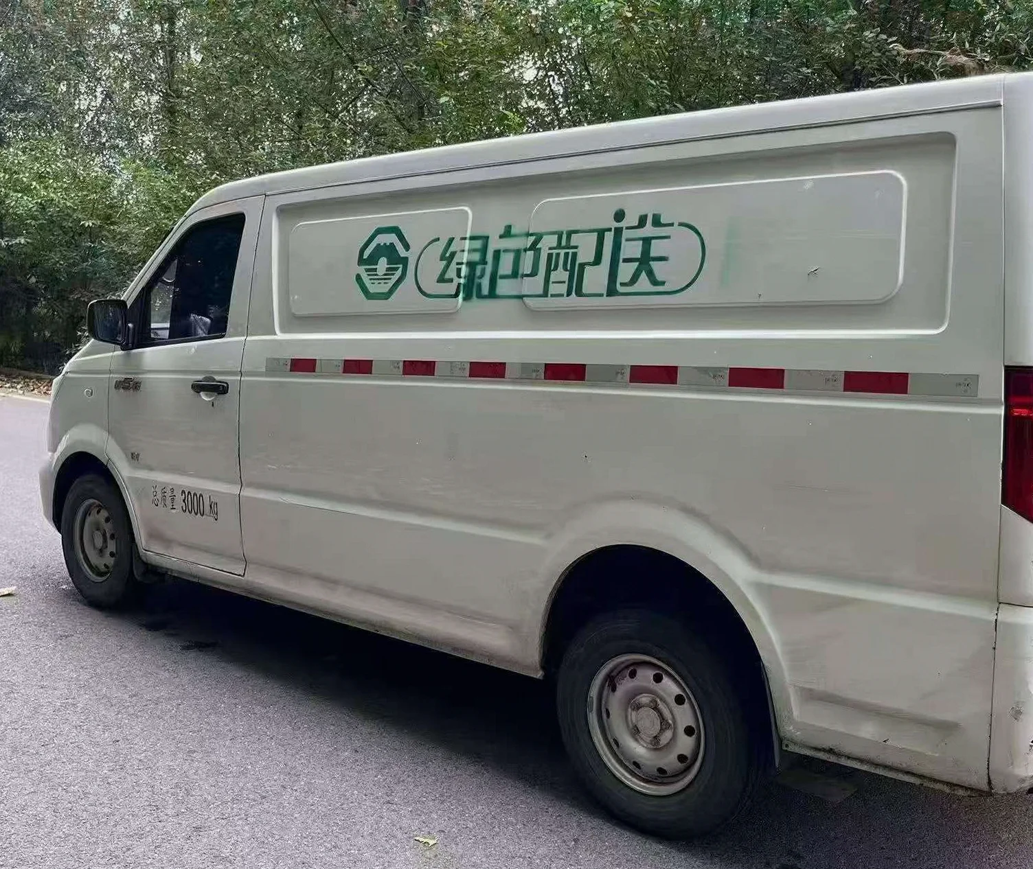 东风御风 后面外观二