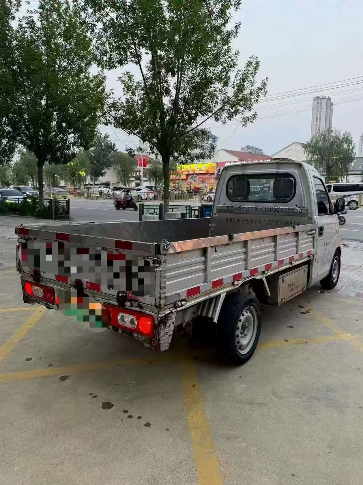 开瑞优劲EV 后面外观三