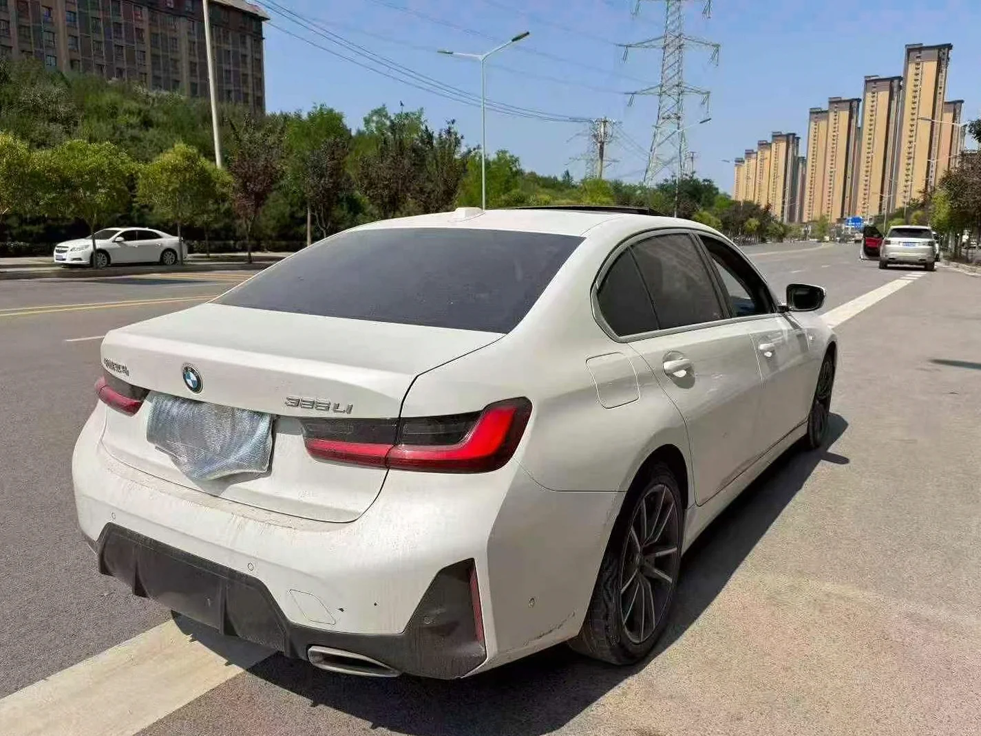 宝马3系 后面外观二