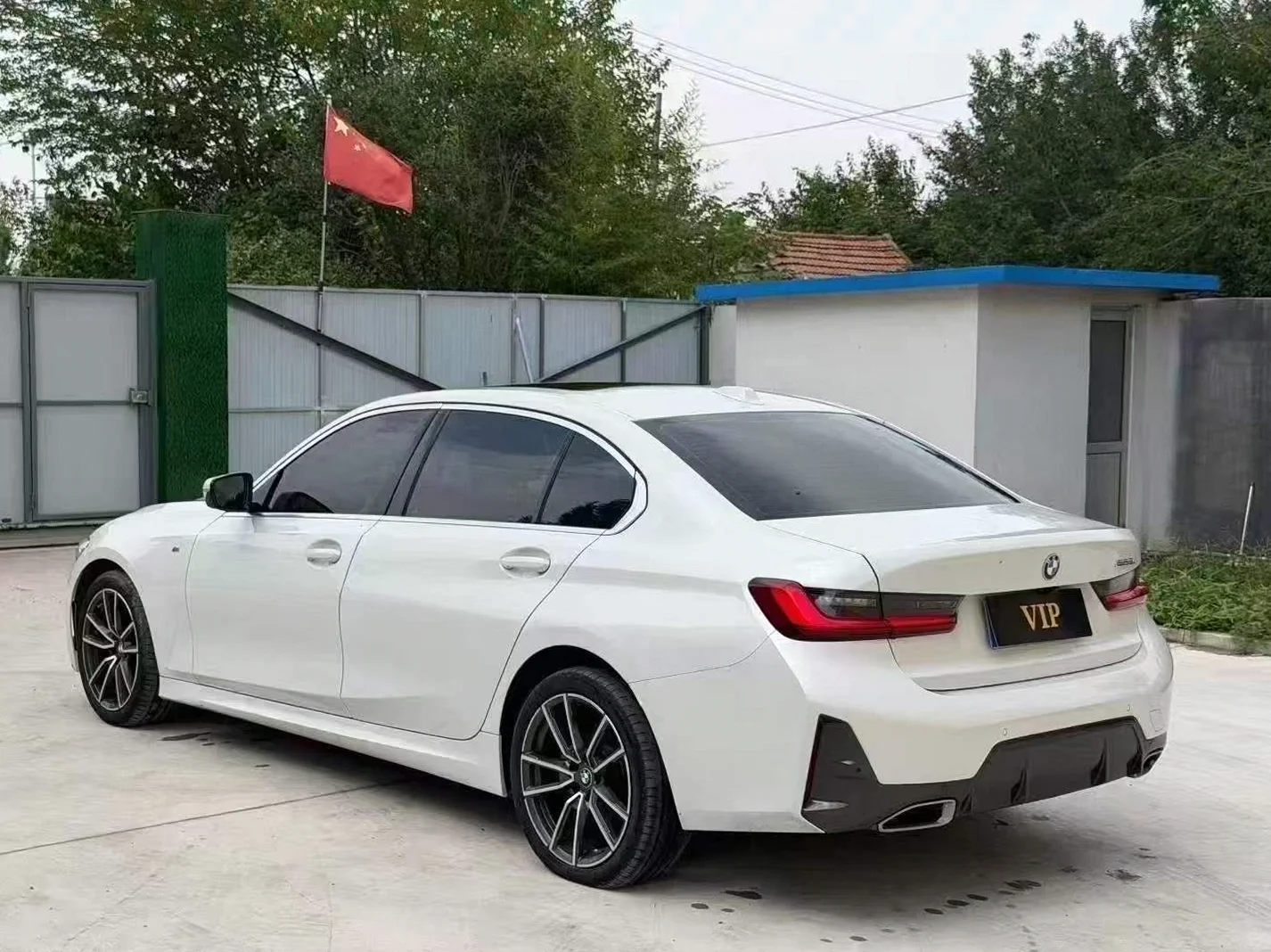 宝马3系 后面外观三