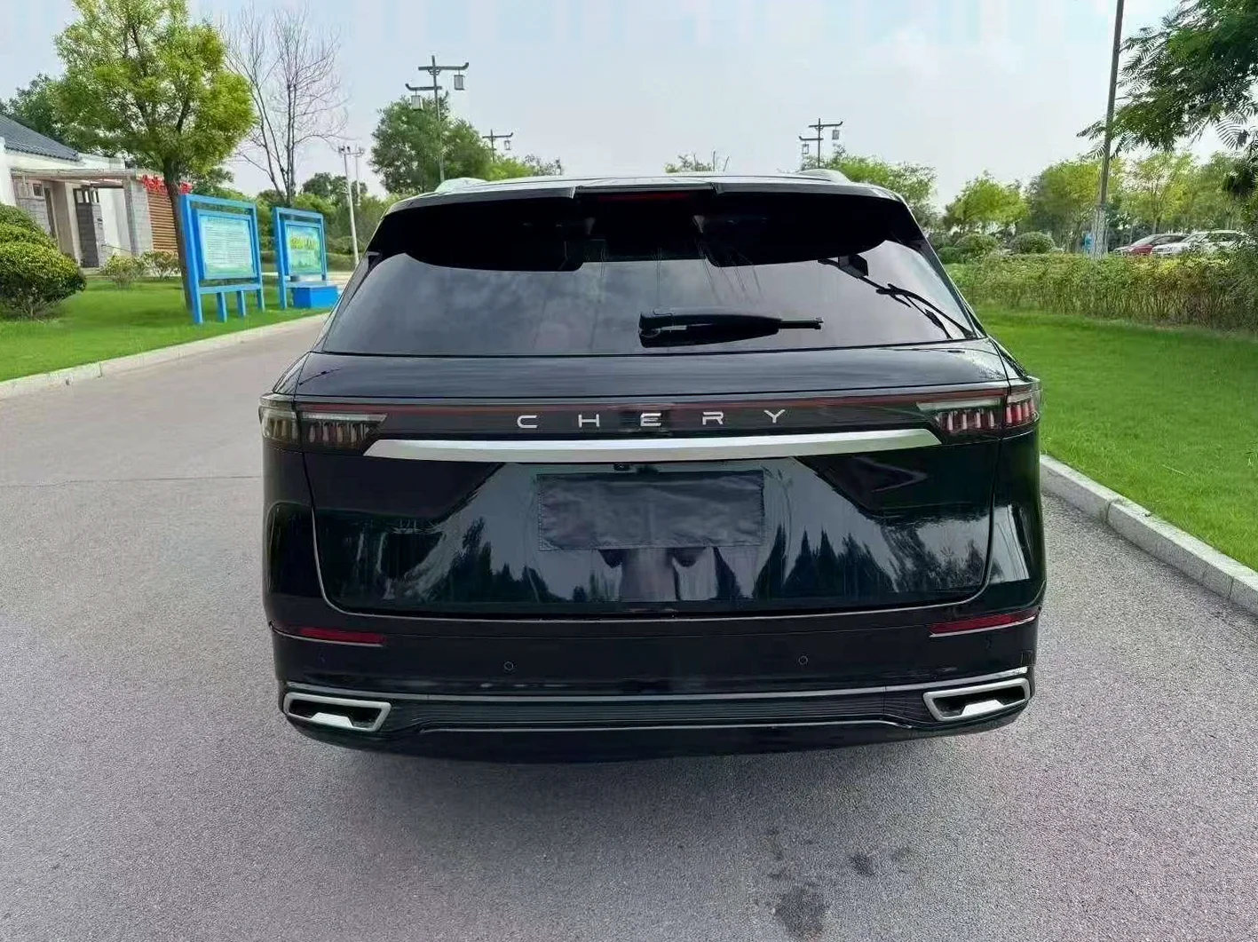 奇瑞瑞虎 后面外观一