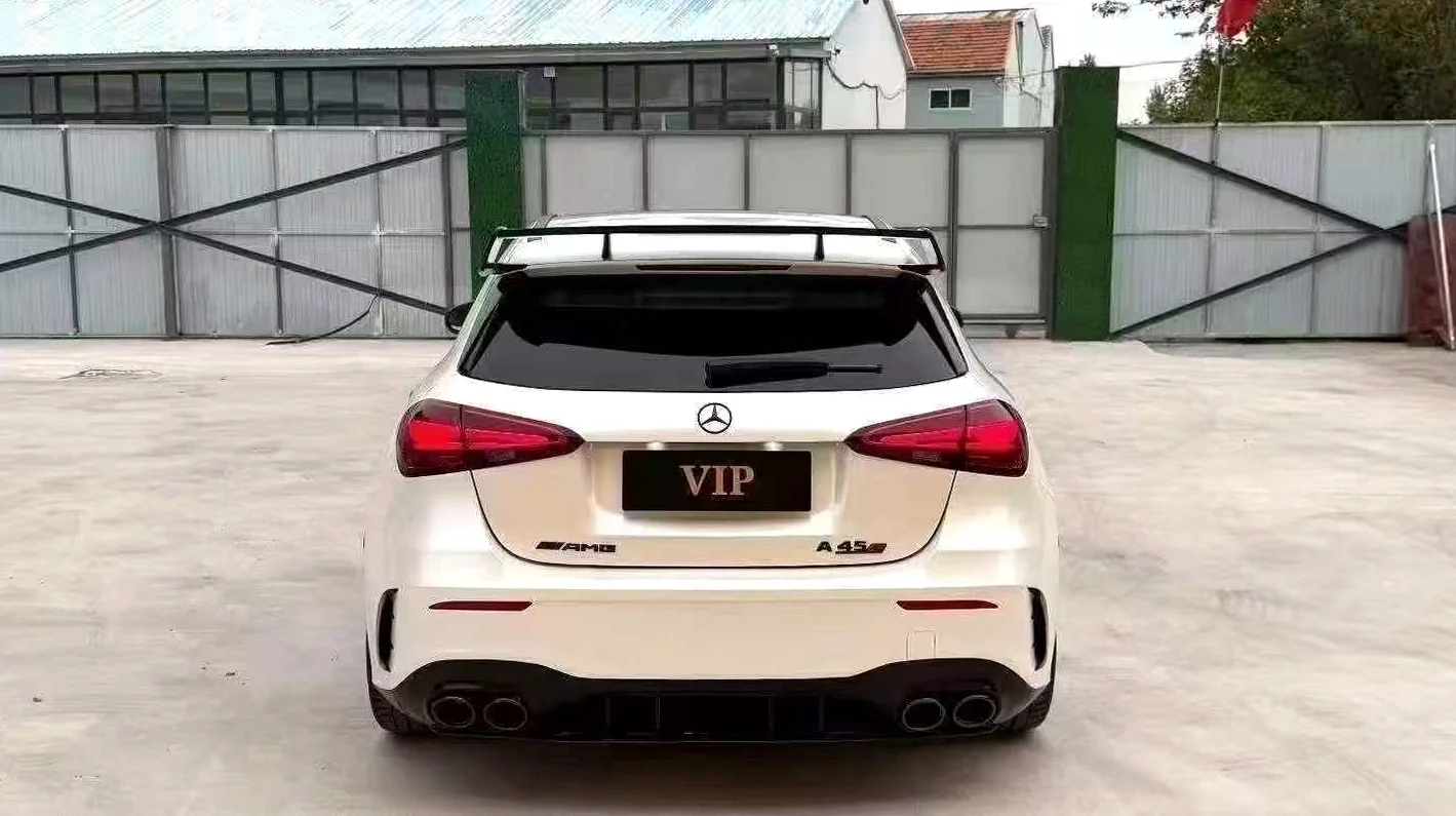 奔驰AMG 后面外观一