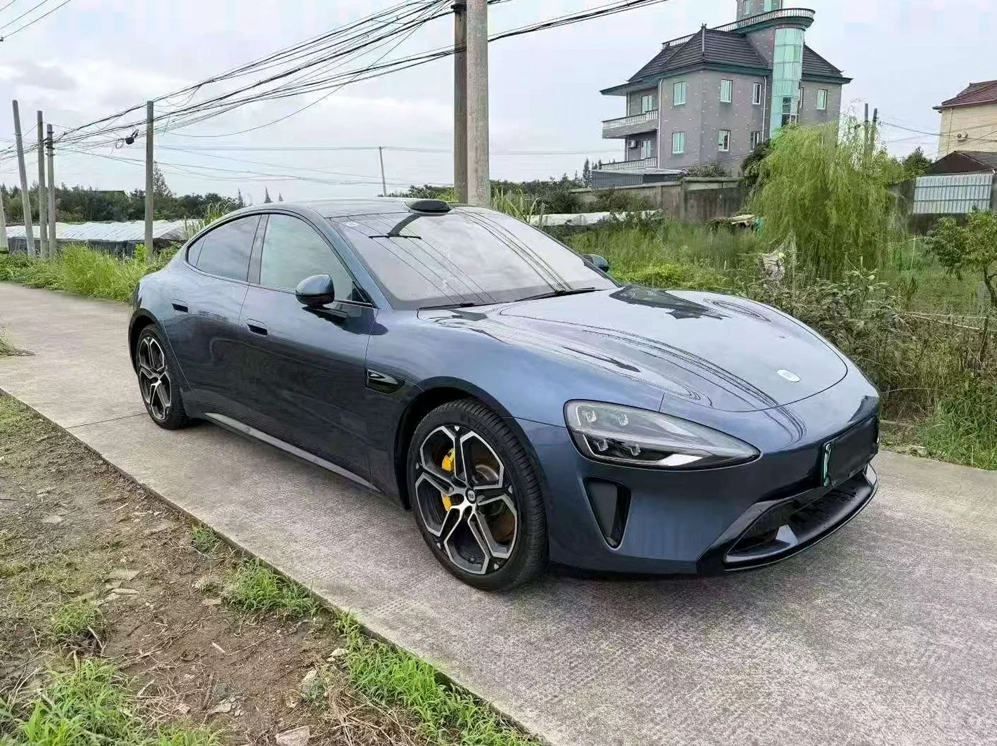 小米SU7 正面外观三