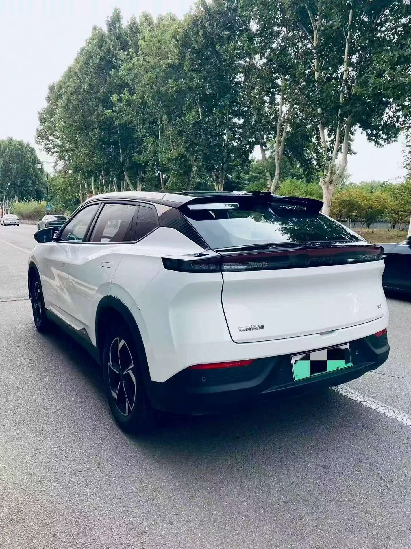 东风L7 正面外观三