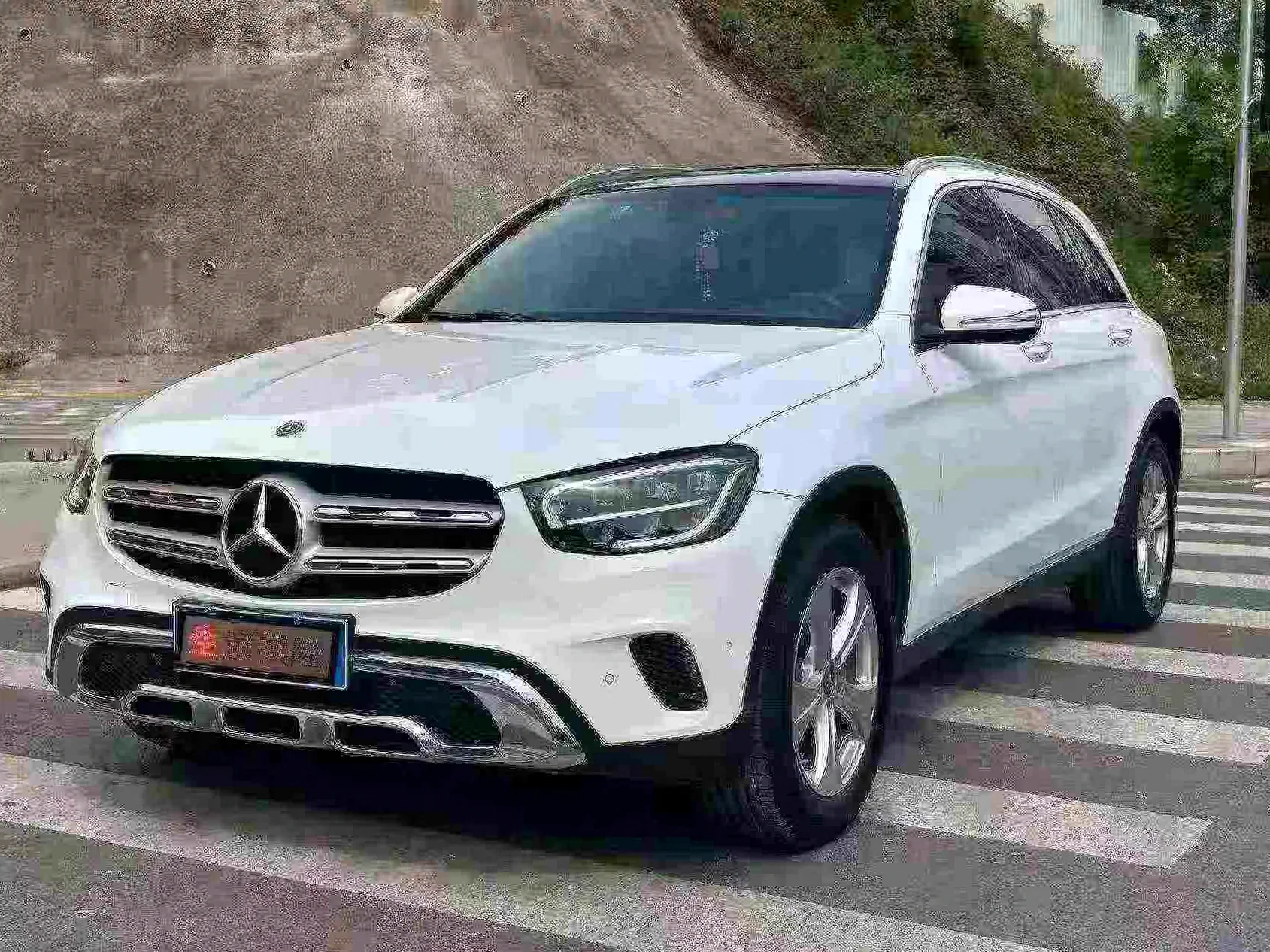 奔驰GL 正面外观三