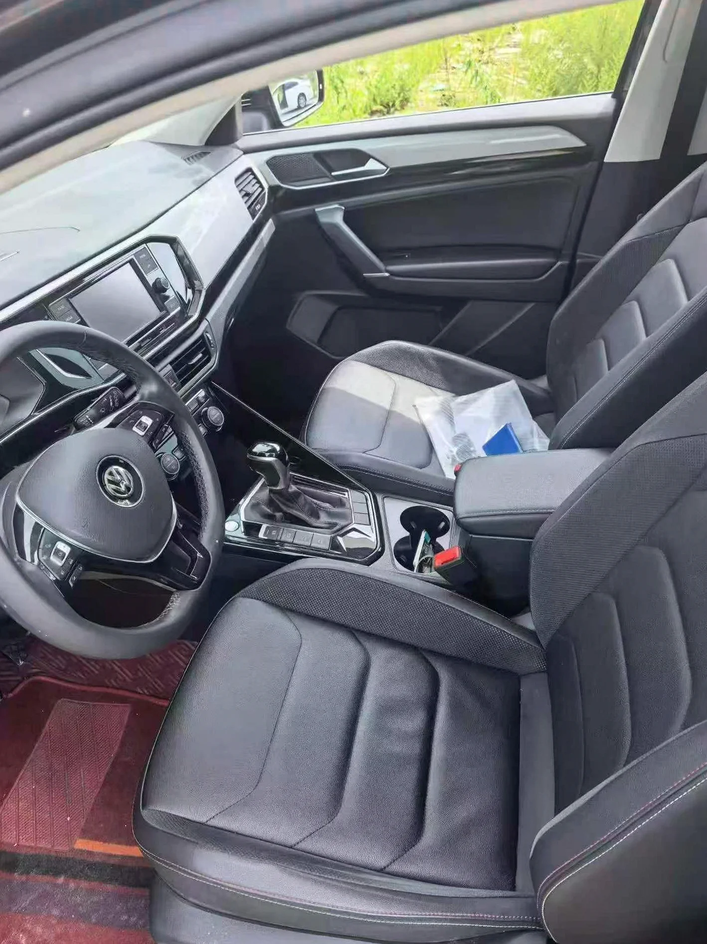 大众探岳 后面外观一
