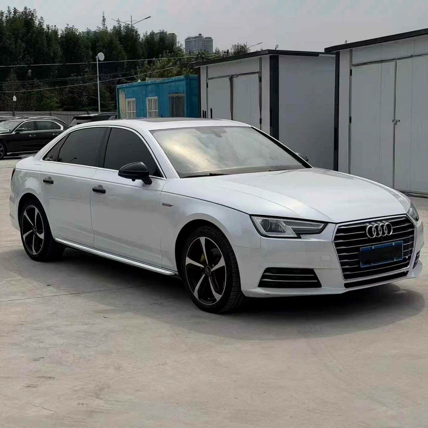 奥迪A4L 正面外观二