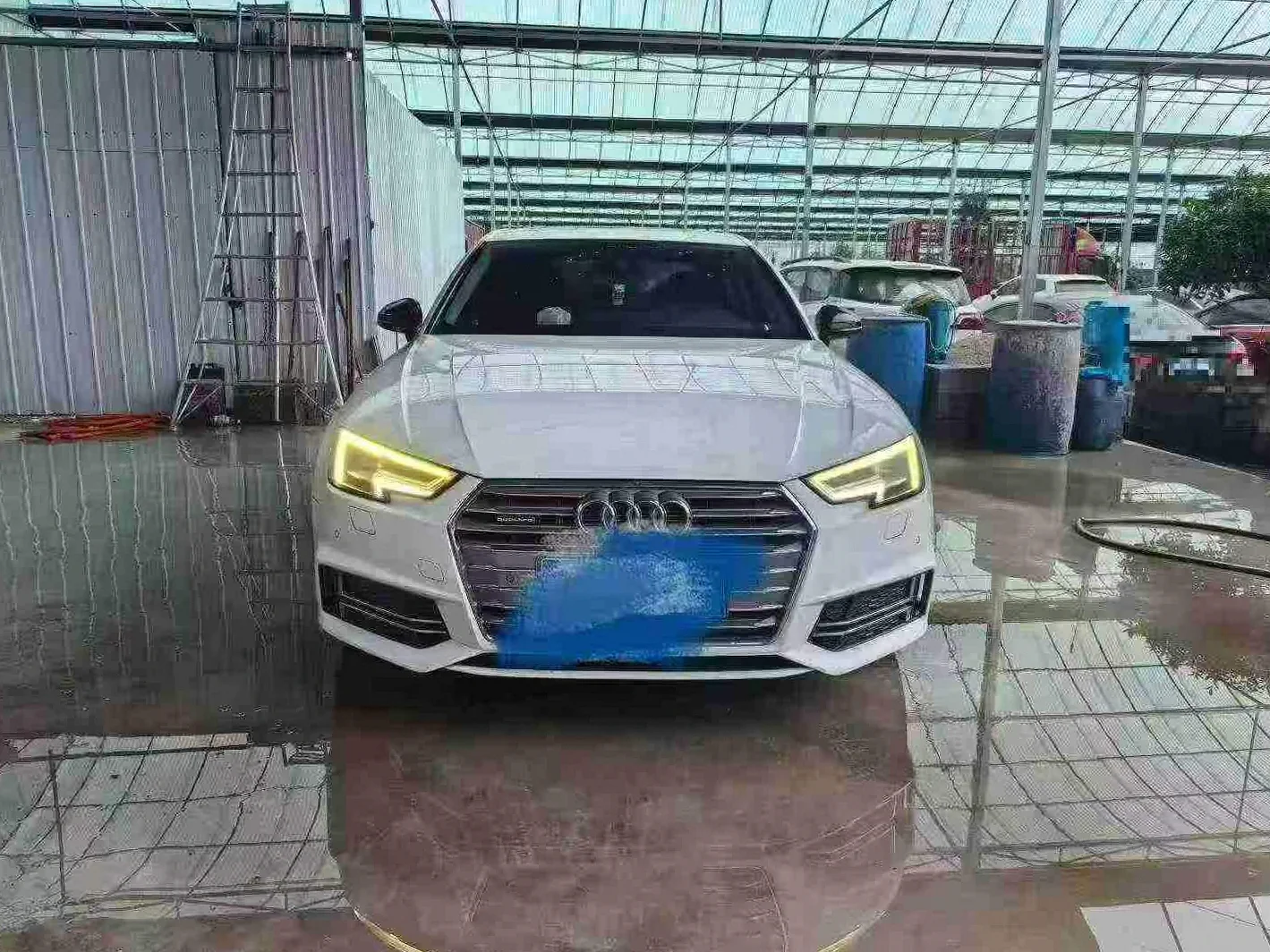 18年奥迪A4L 45TFSI四驱顶配