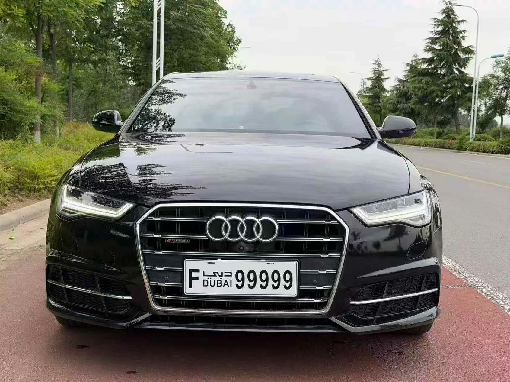 奥迪A6L 正面外观二