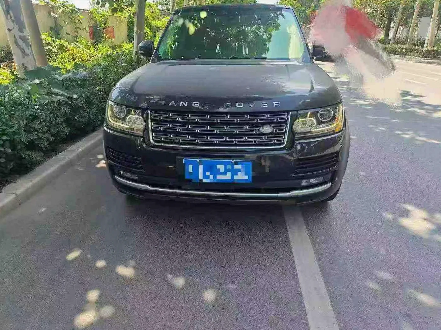 路虎揽胜行政 后面外观一
